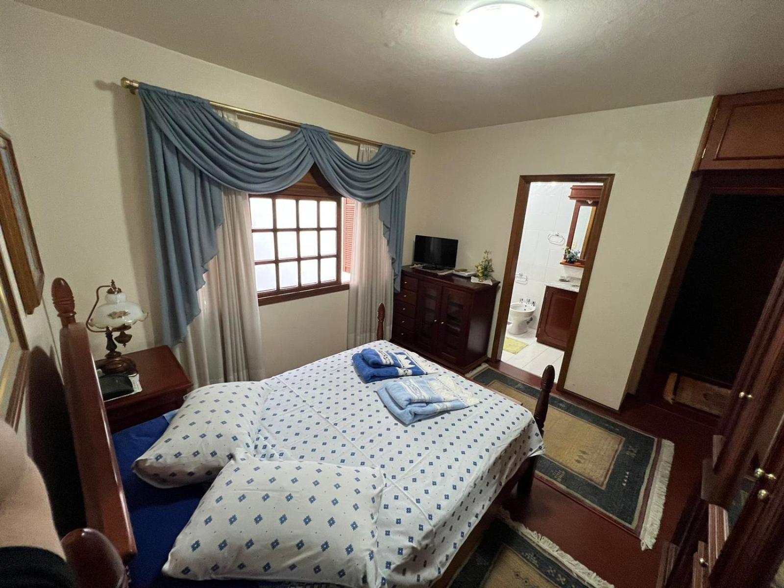 Apartamento 4 dormitórios no coração de Gramado