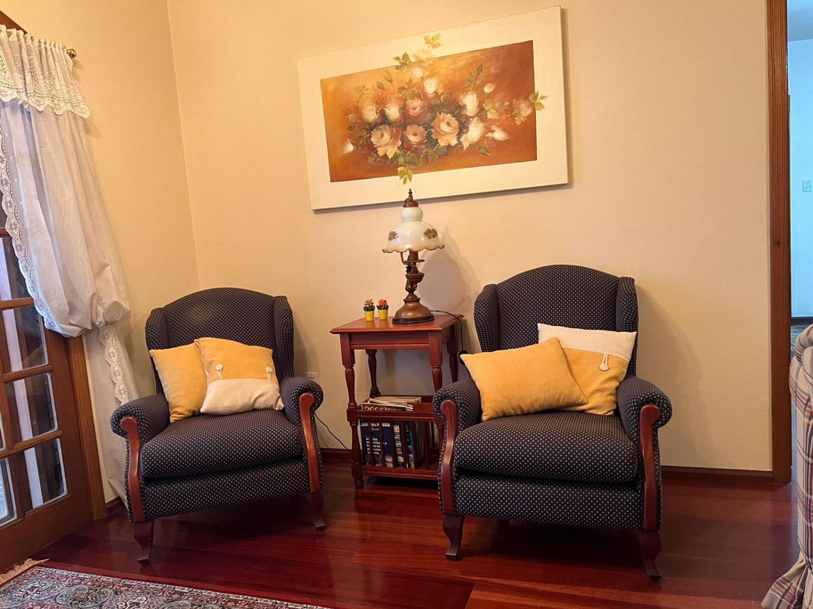 Apartamento 4 dormitórios no coração de Gramado