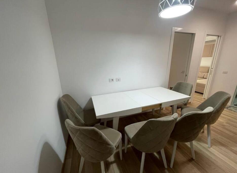 P&L Seaside Luxurious Apartament