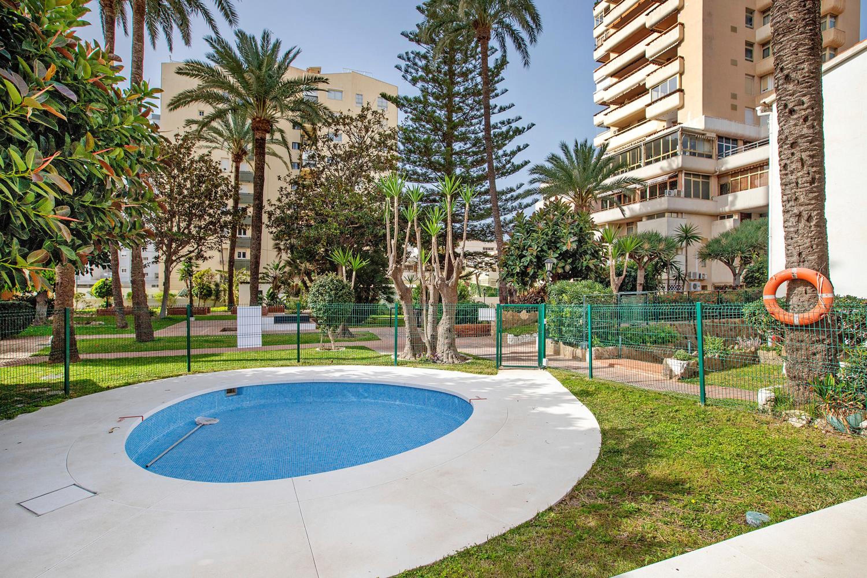 Piso en Carihuela