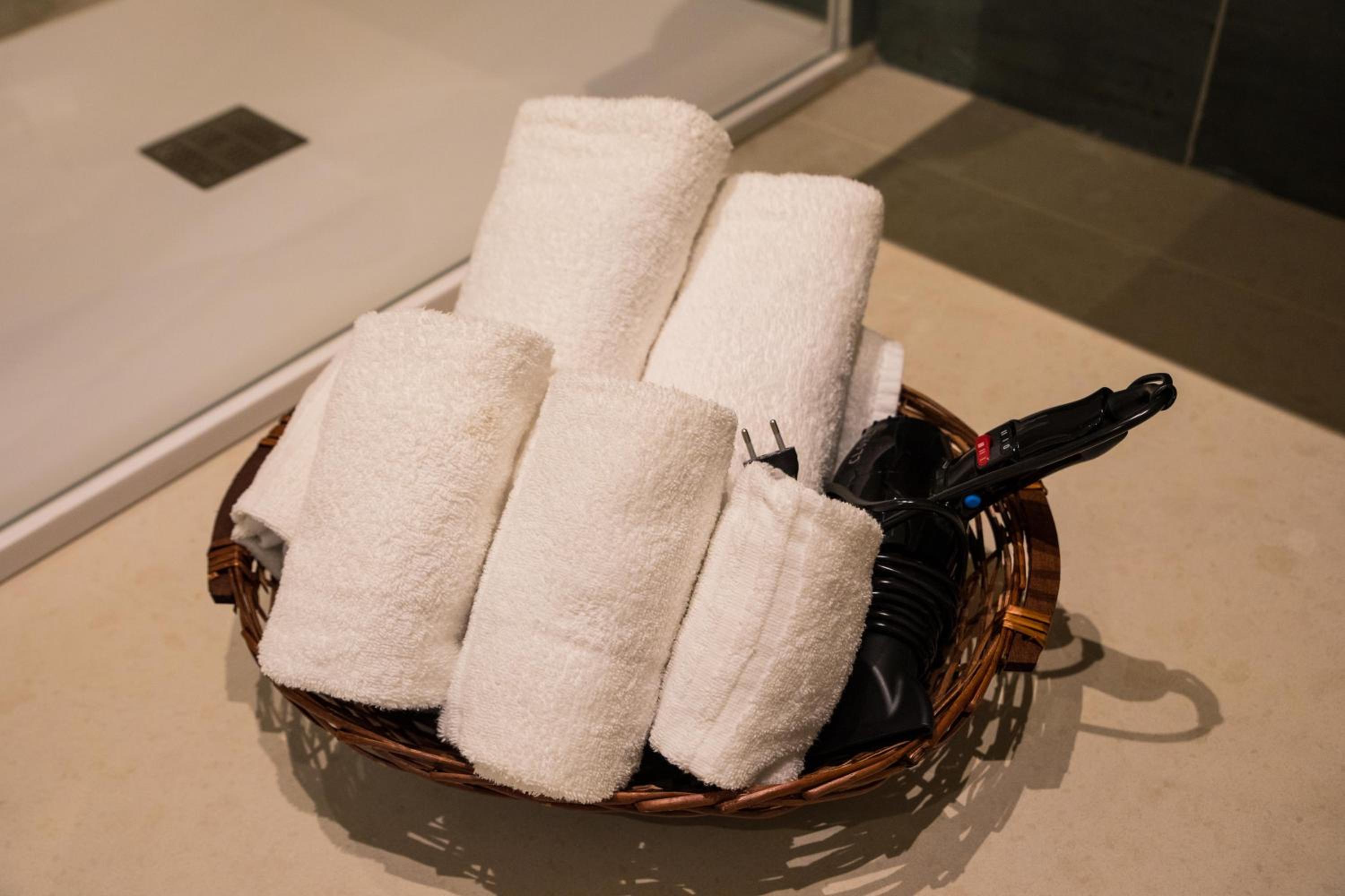 YOUR HOUSE ROOMS 3 photo 2