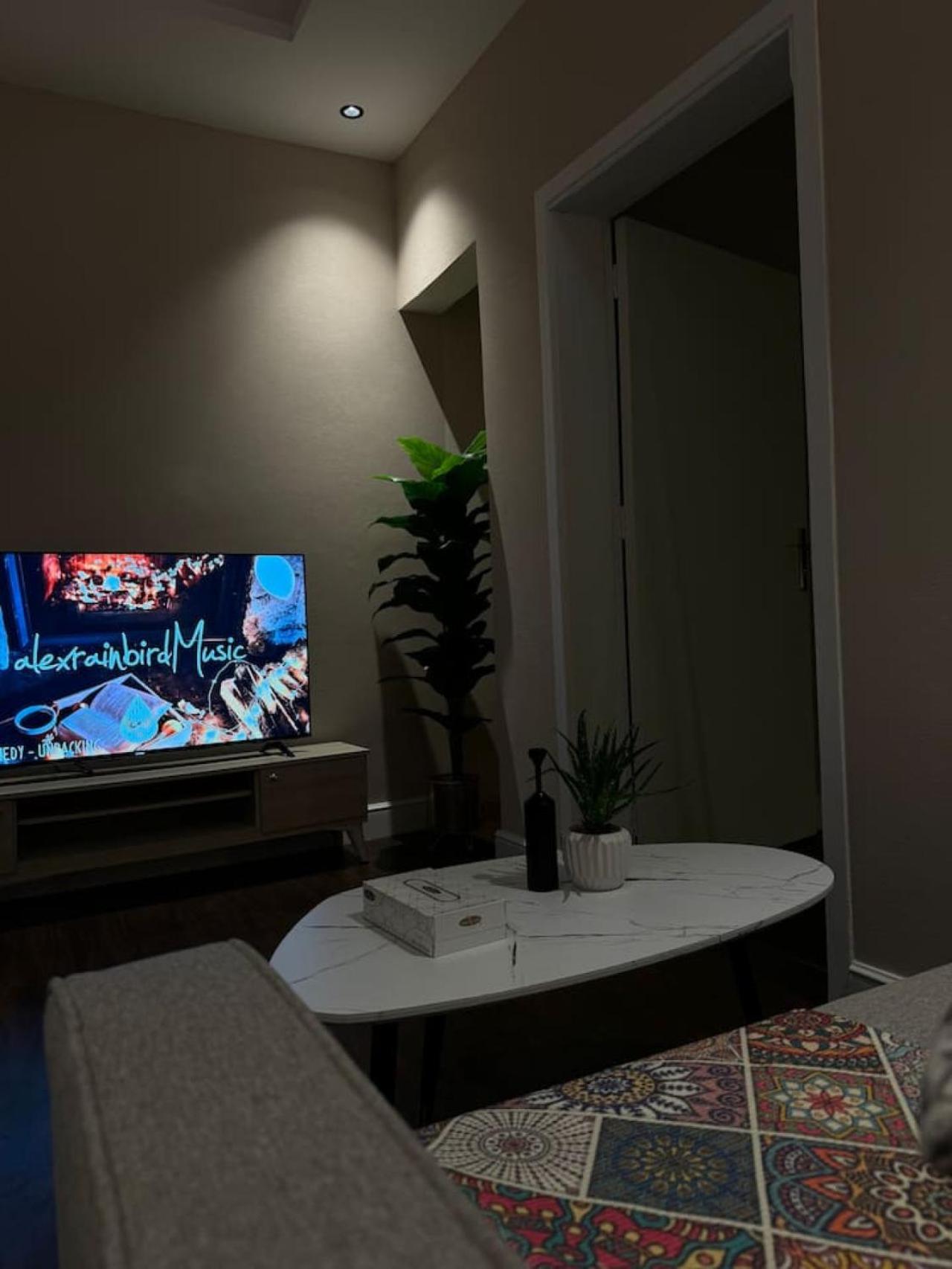 The Snug Hideaway