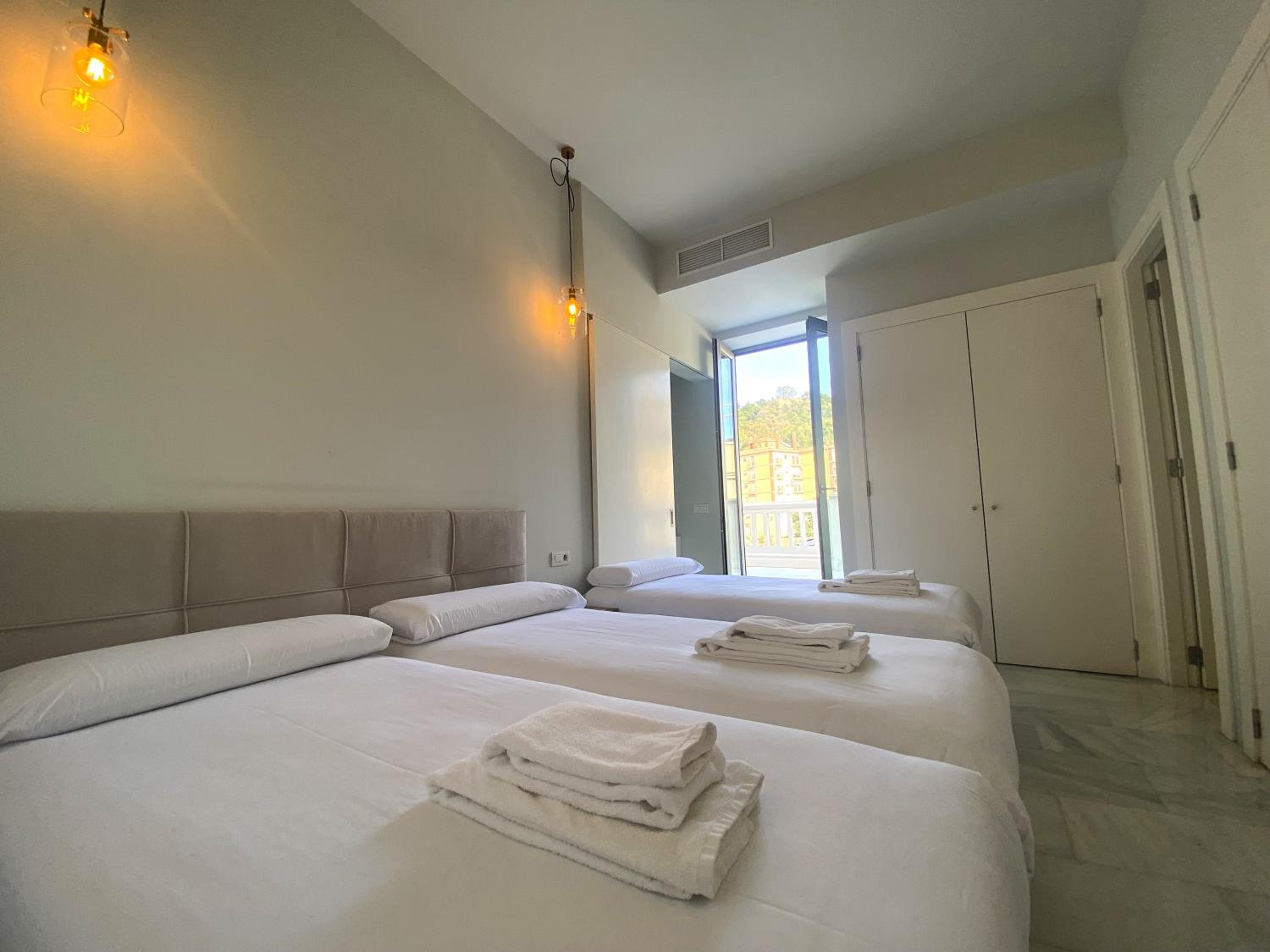 Apartamentos Pinar Málaga Centro - Alcazabilla