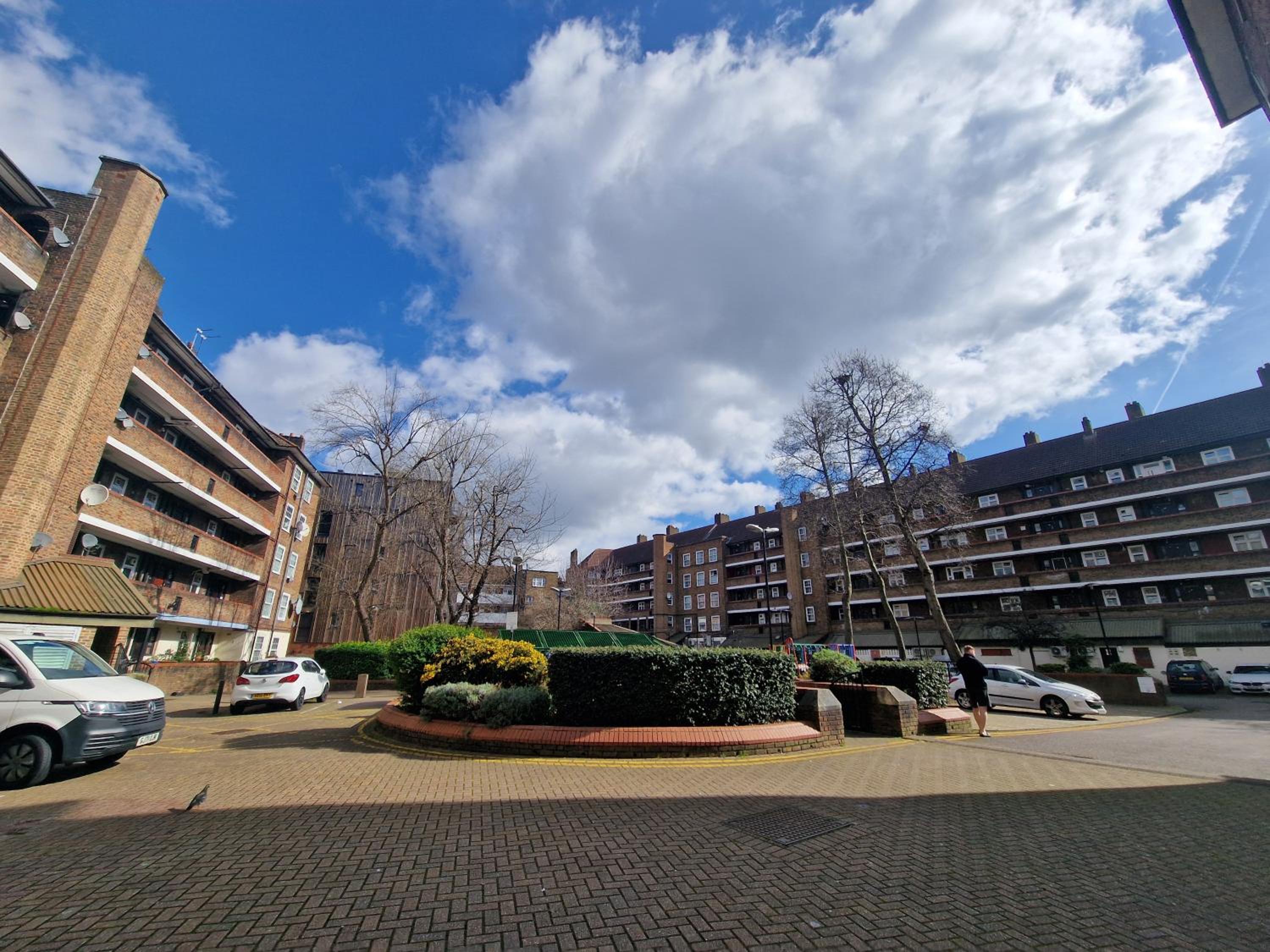 Comfortable 2 bedrooms flat in Oval Central London