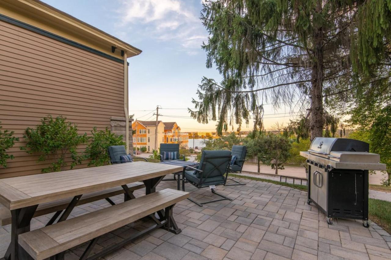 Lively Mansion of Davenport view 4