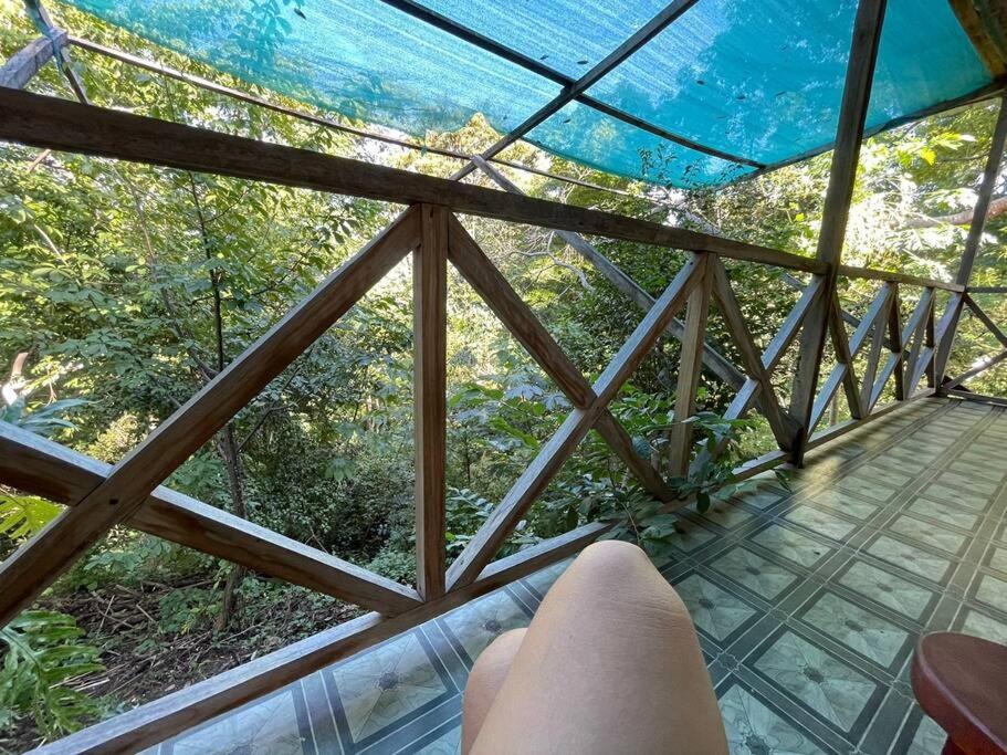 Mágica cabaña en medio del bosque en Isla Venado