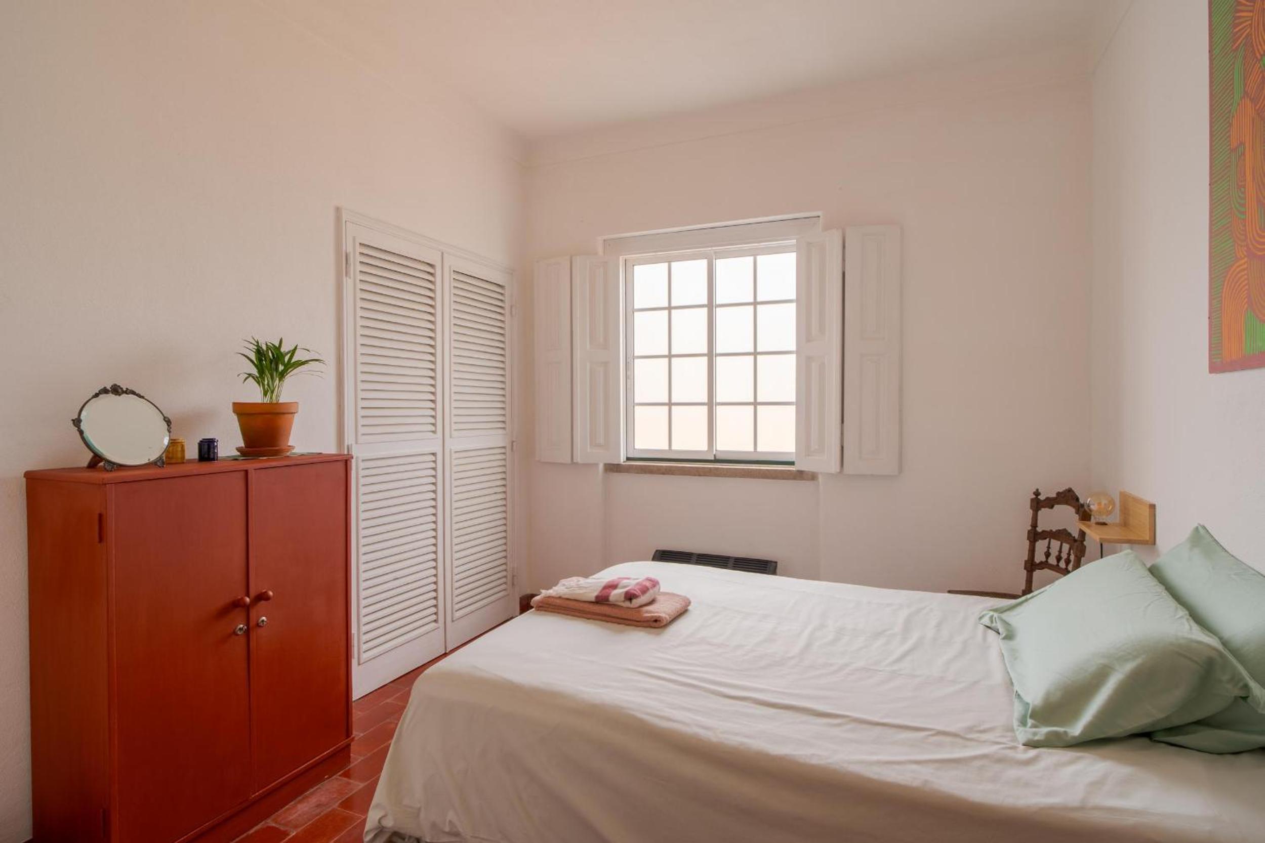 Manas Slowliving - Sines