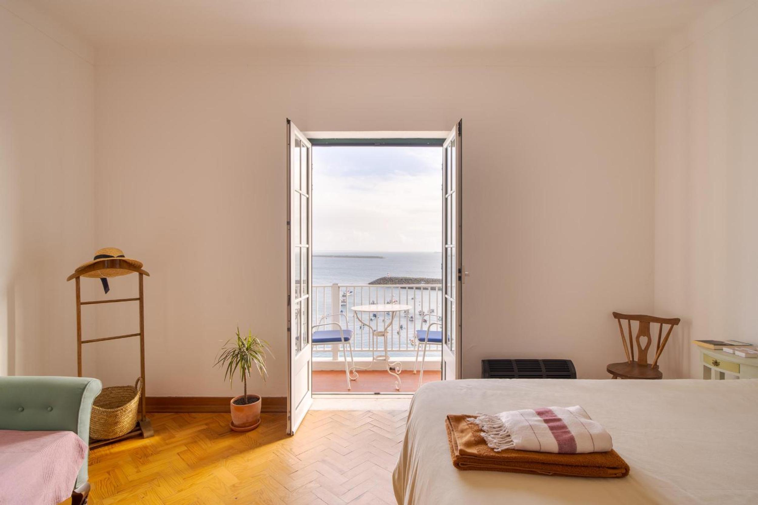 Manas Slowliving - Sines