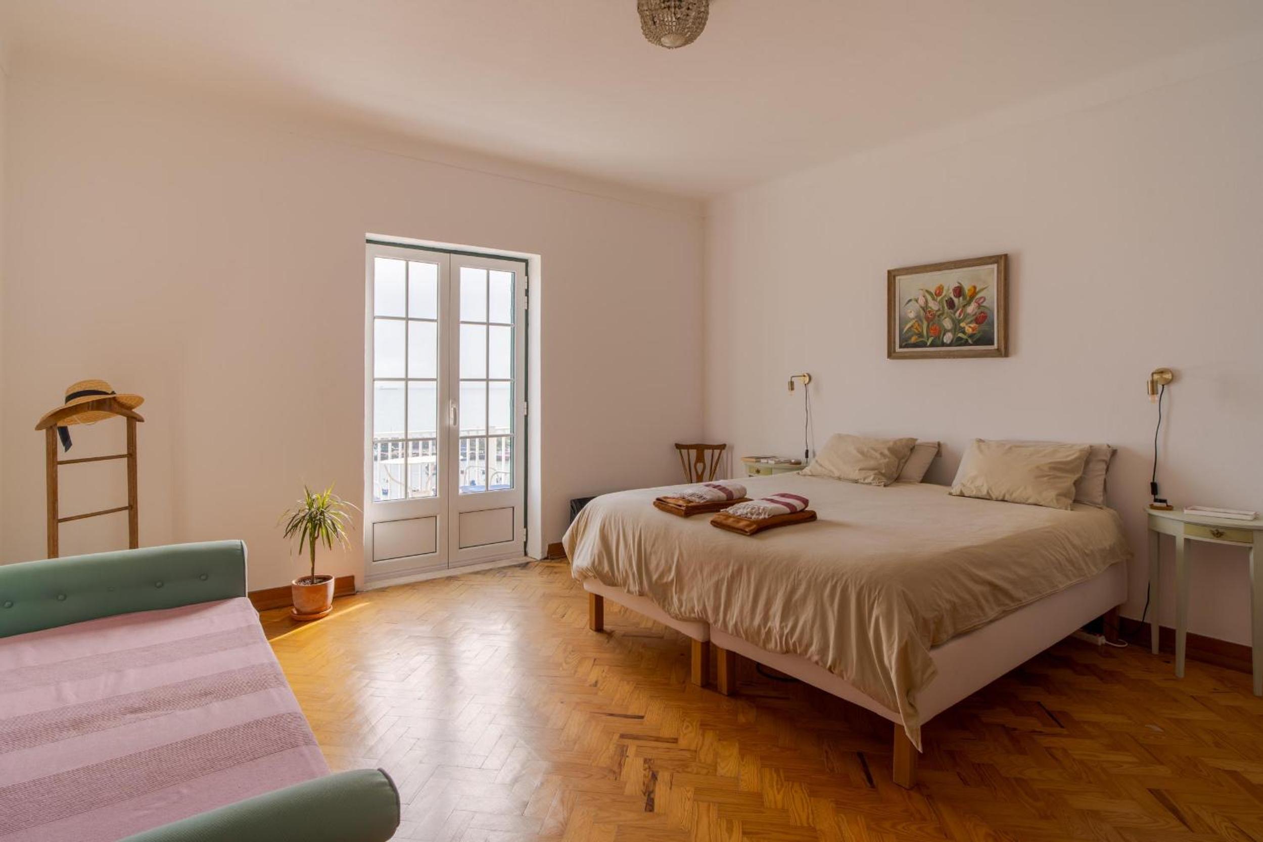 Manas Slowliving - Sines