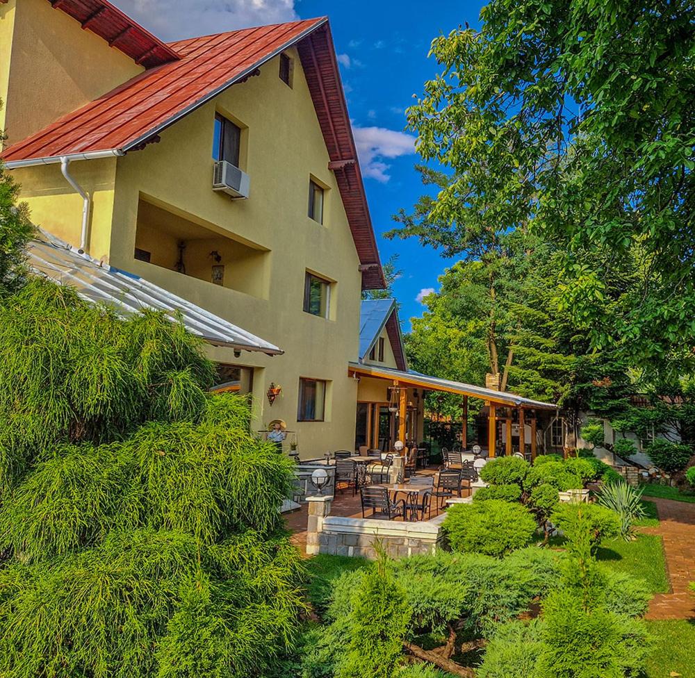 CASA IANUȘ