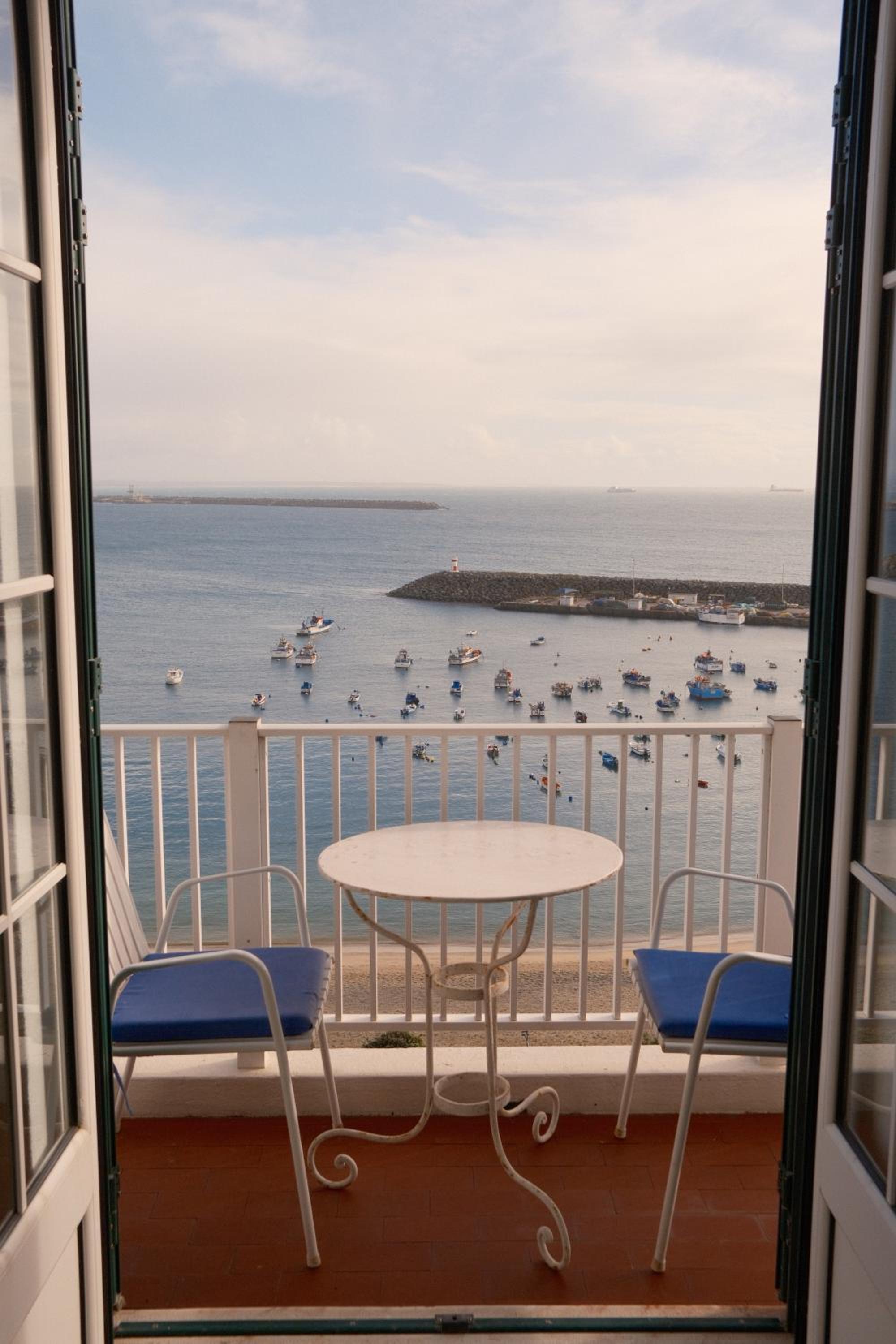 Manas Slowliving - Sines