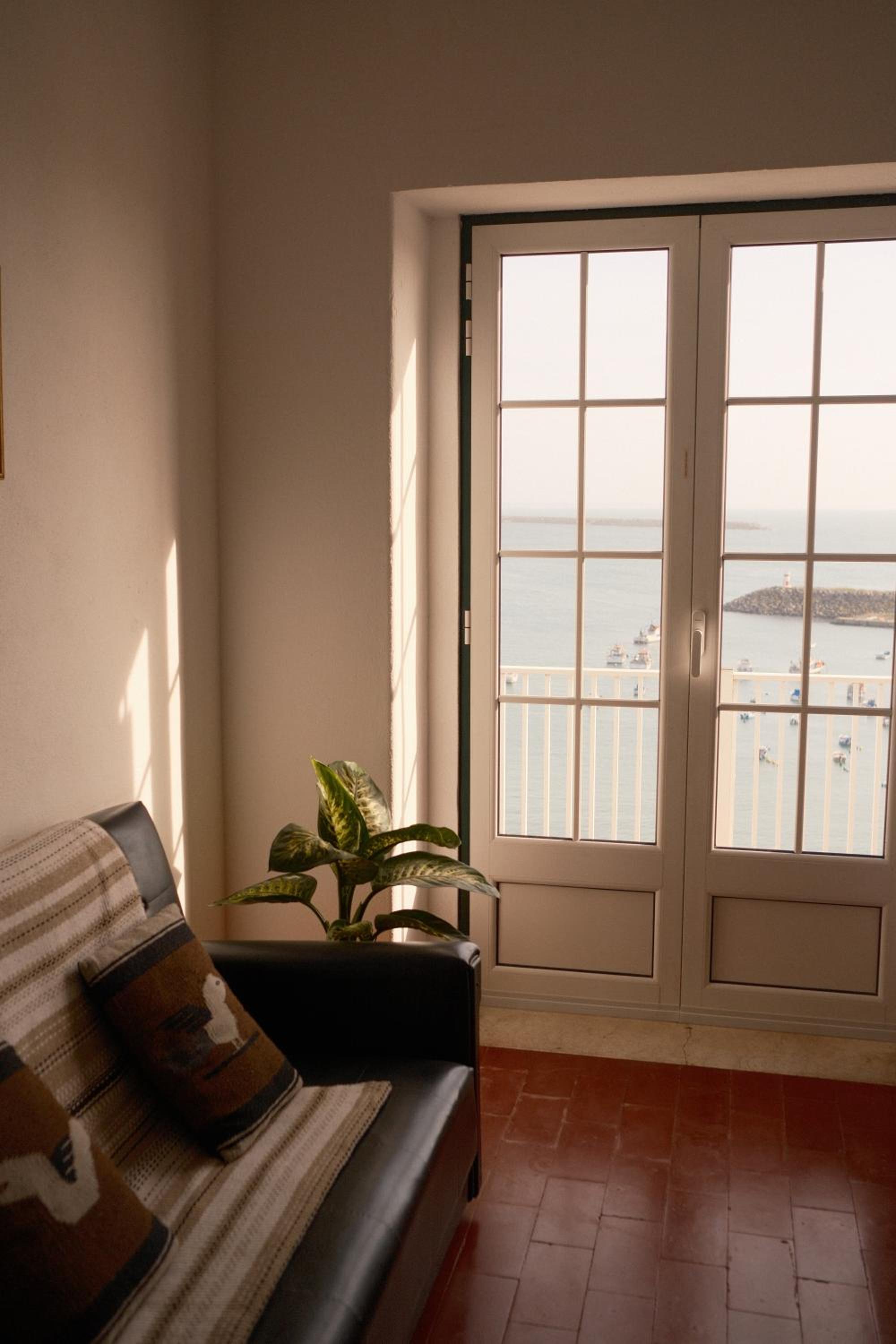 Manas Slowliving - Sines