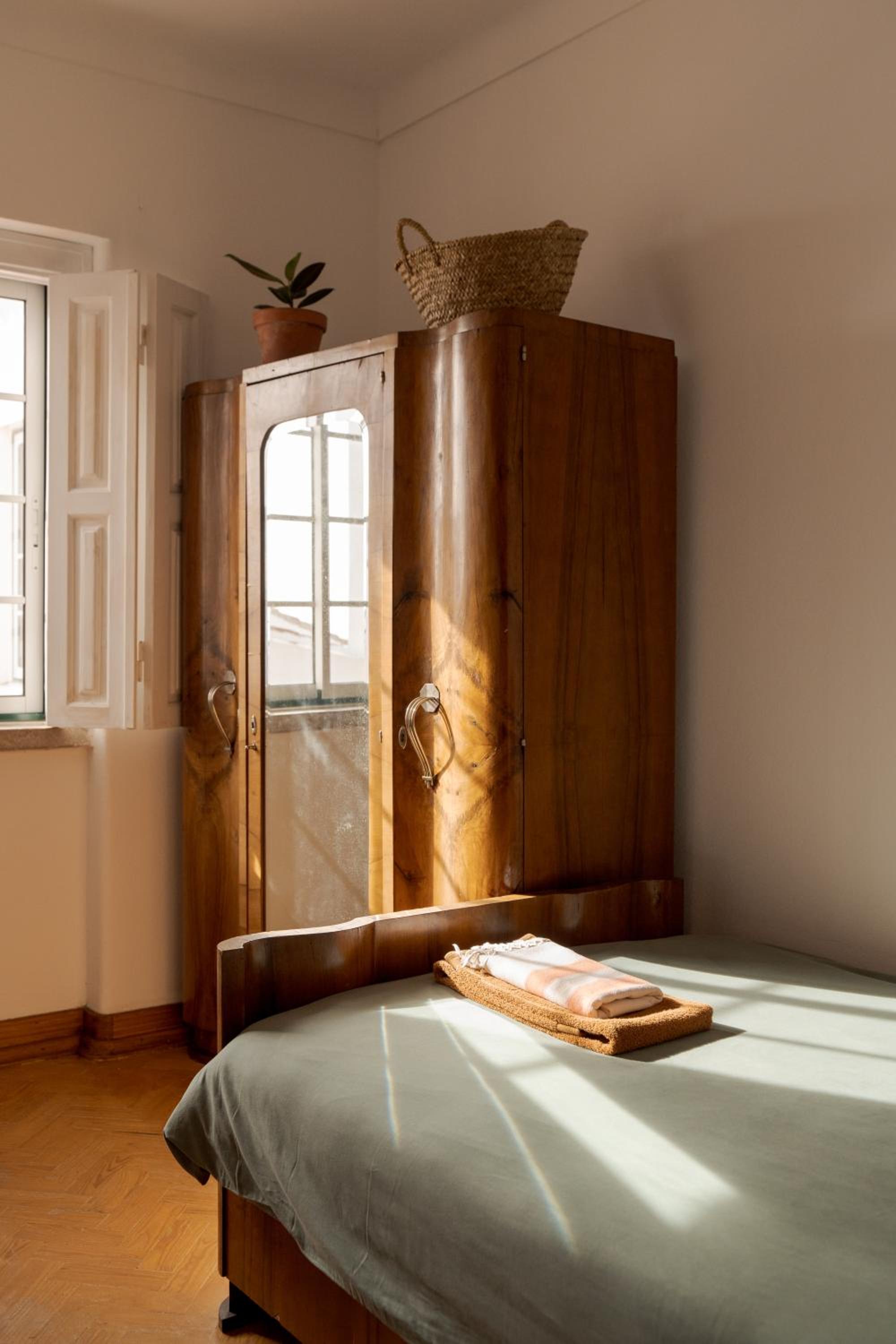 Manas Slowliving - Sines