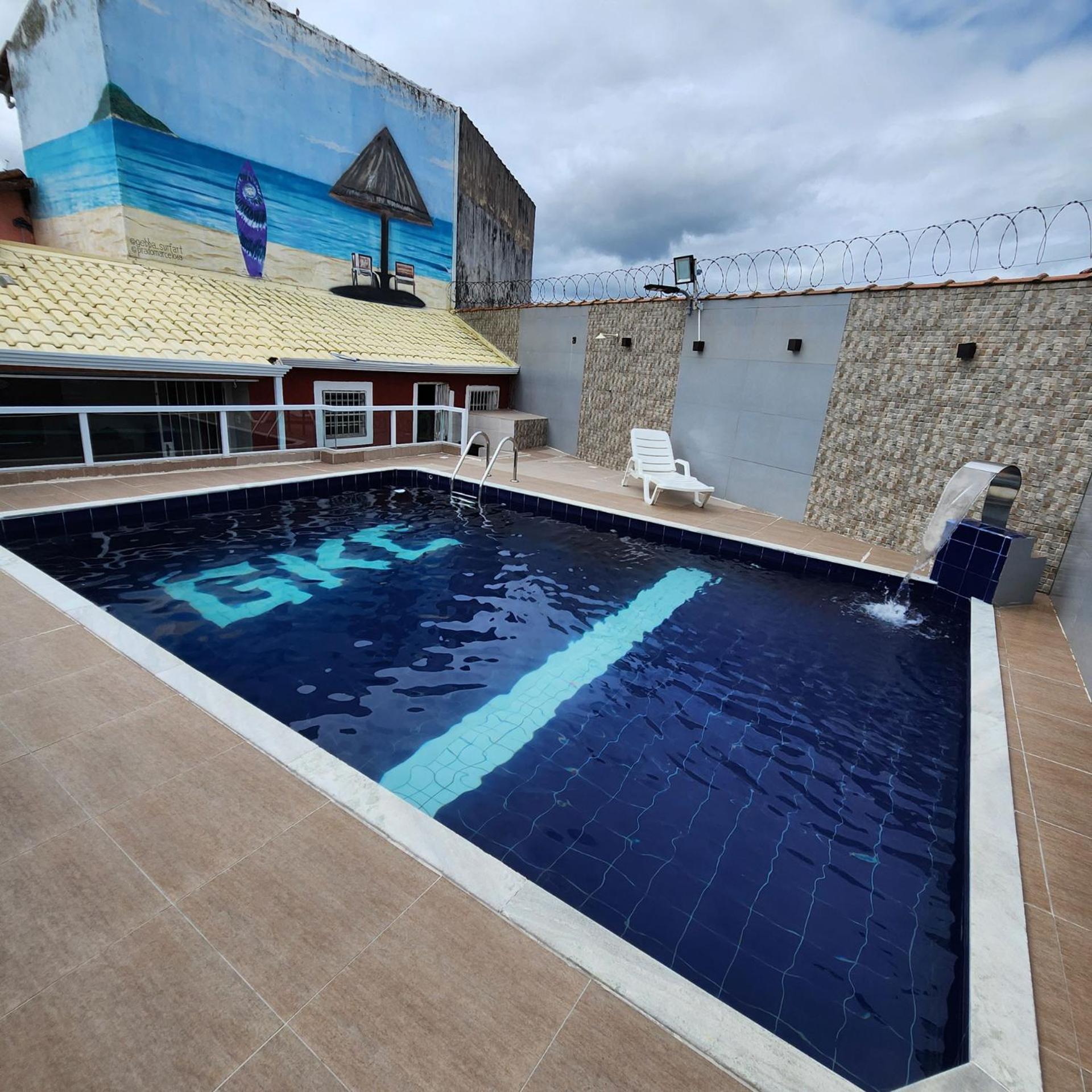 Casa com piscina e Wi Fi em Mongagua SP