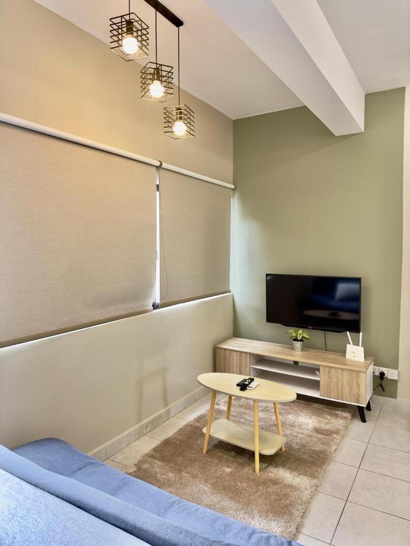 Cozy Homely Studio @ Youth City Residence Nilai photo 1