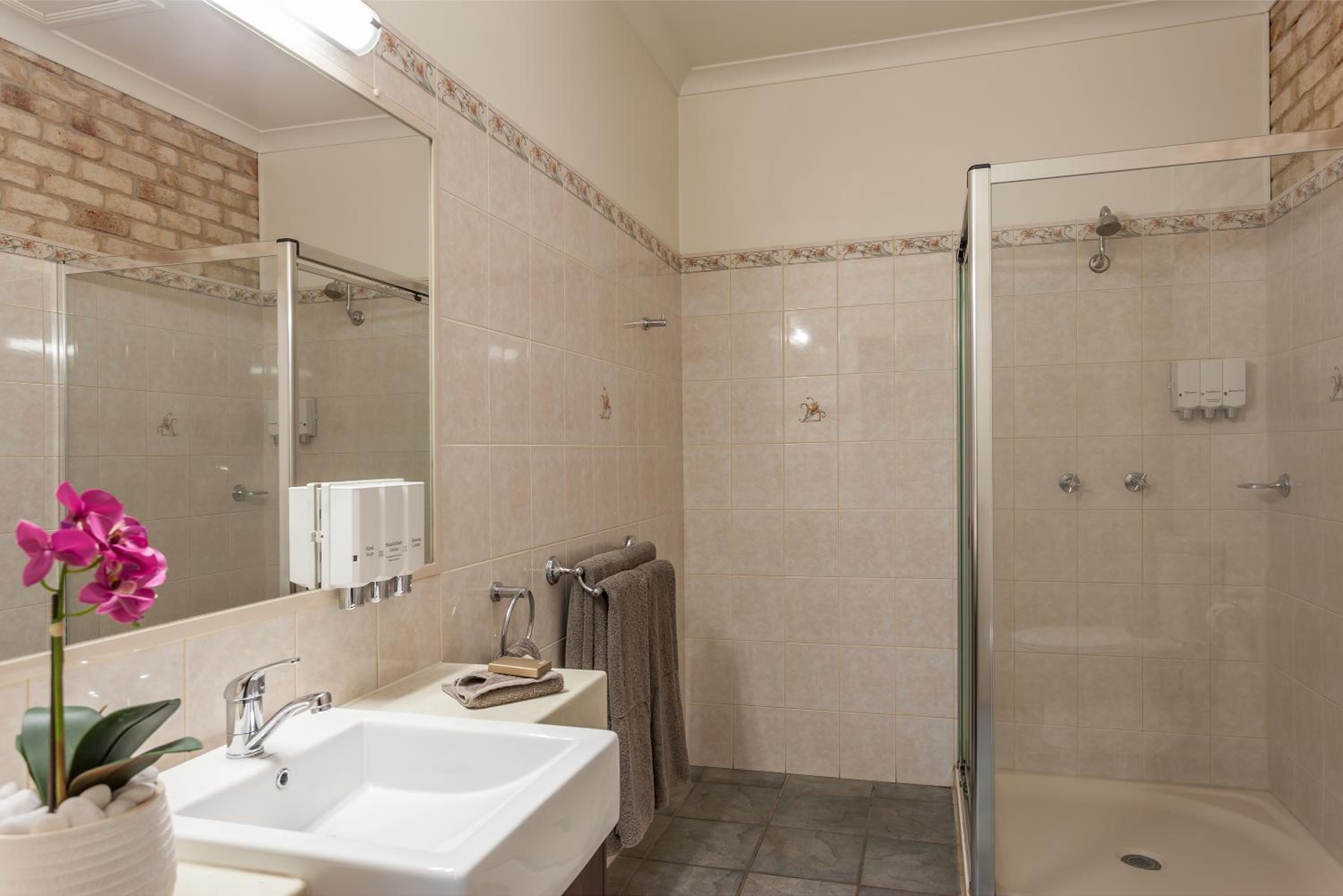 Highlander Motor Inn, photo 29