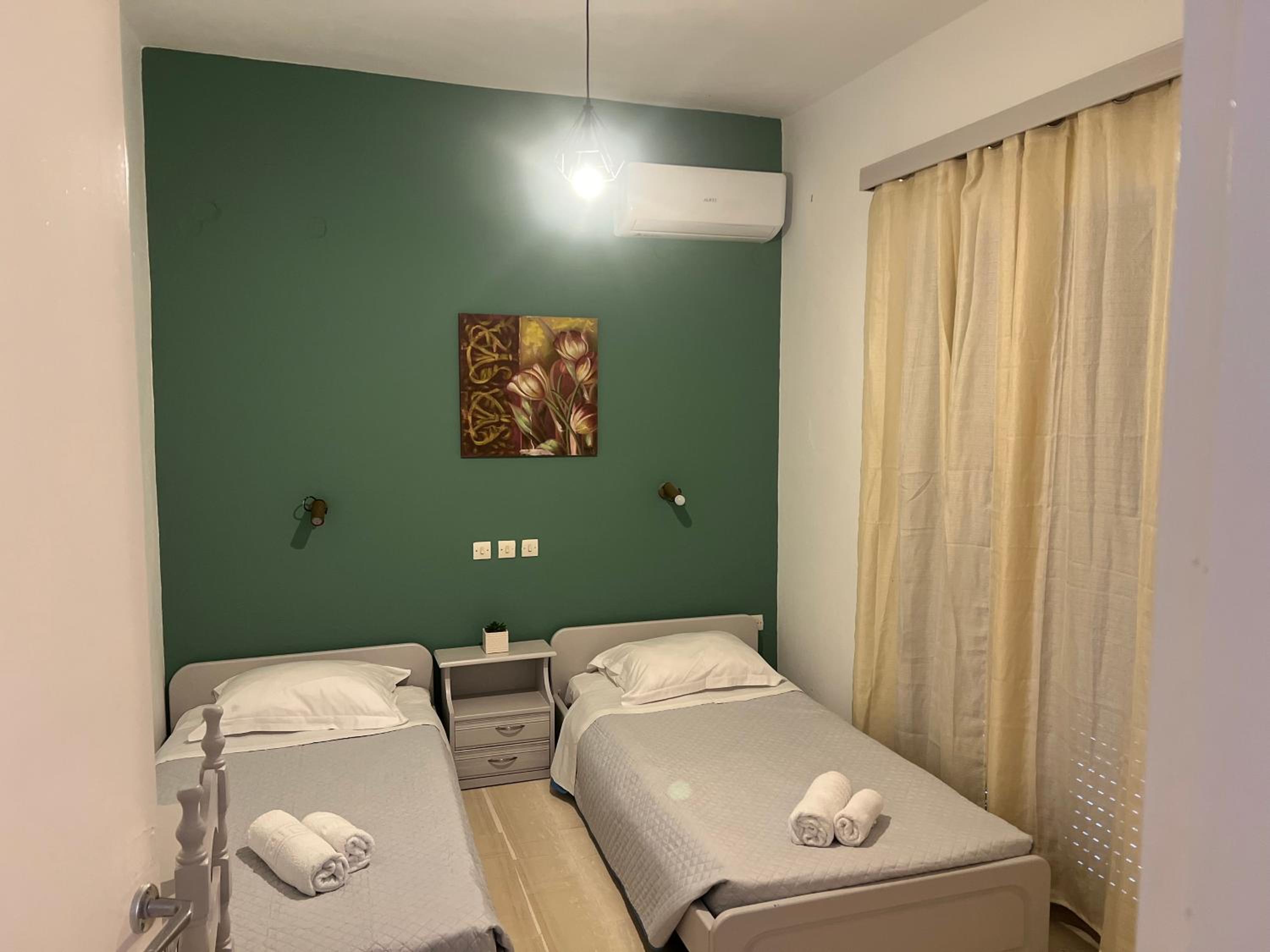 THIMIOSHOUSE photo 3