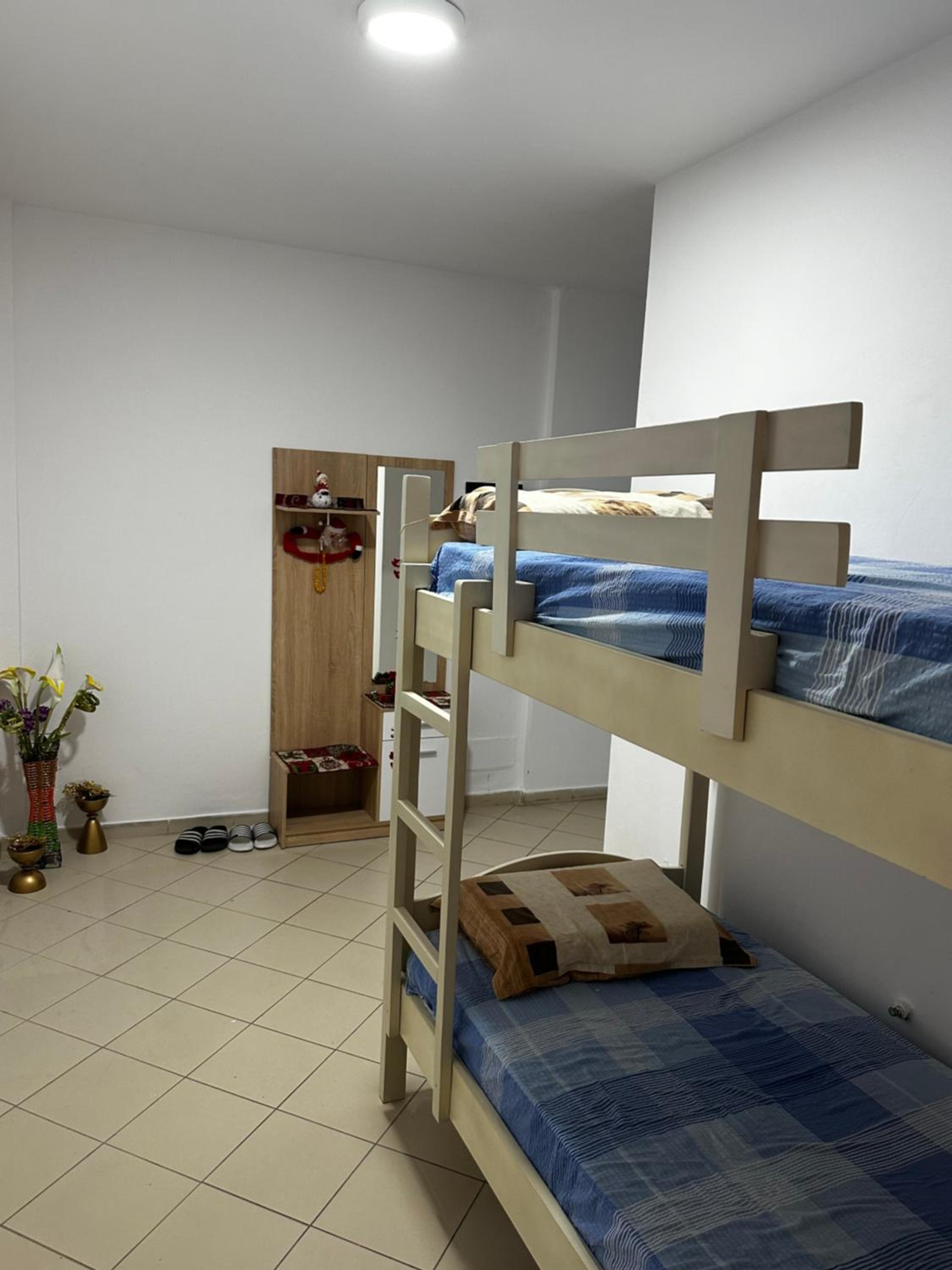 Xhoni Apartment