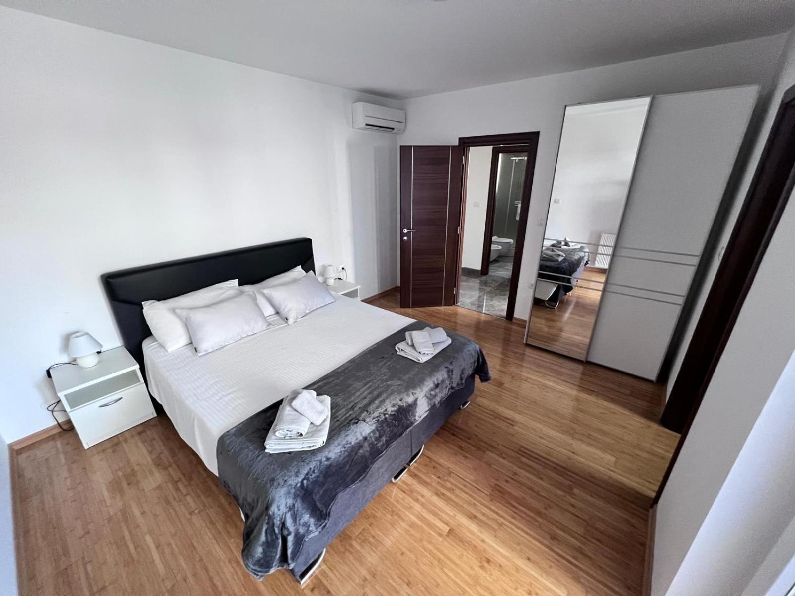 SeaScape Deluxe Residence photo 3