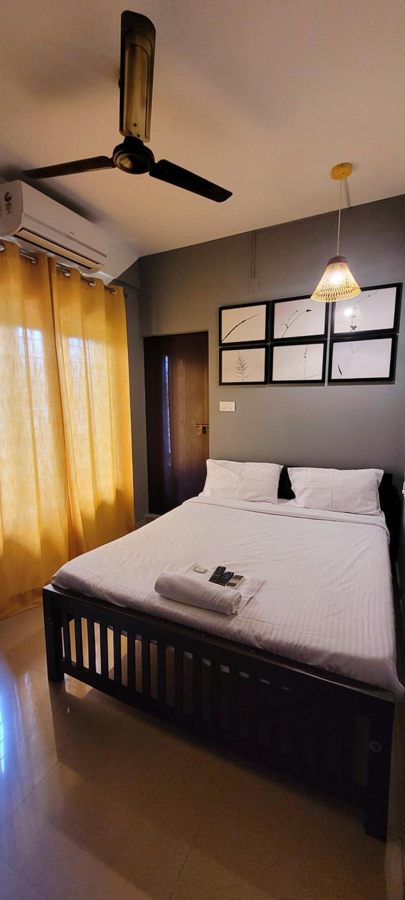 Tulip Homes by The Oaks Inn view 5