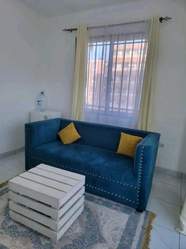 Leo's enchanting homes view 4