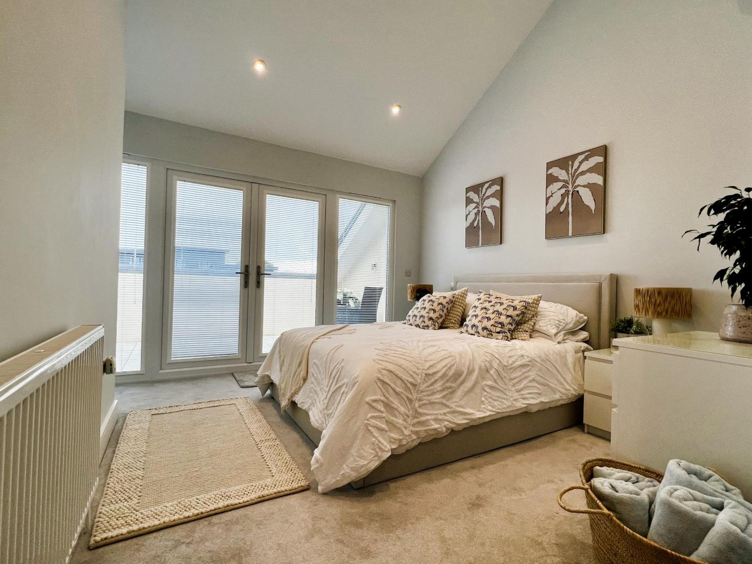 Sandown Vacations - The Island Holiday Company-Seagrass - Property Image 46