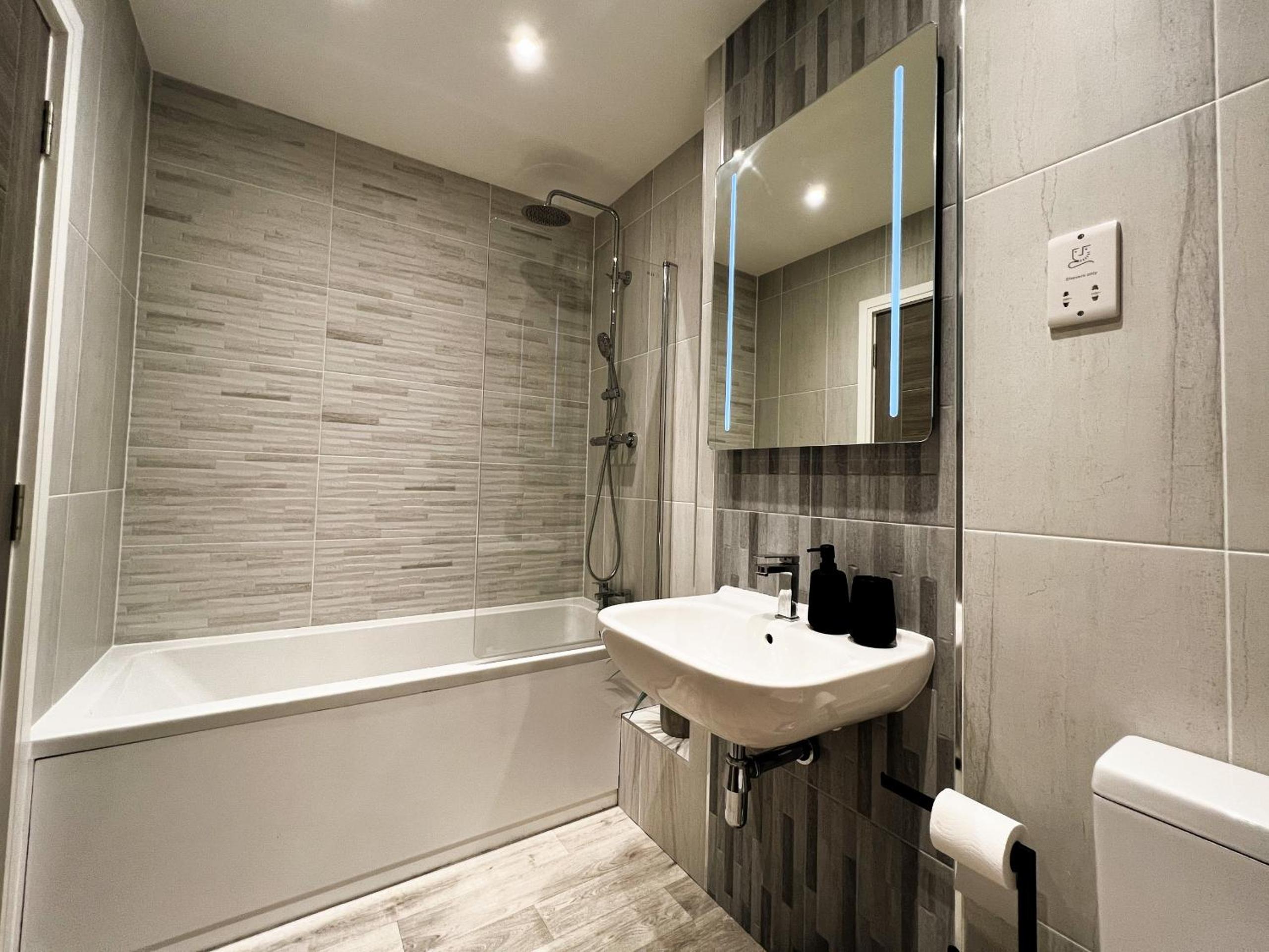 Sandown Vacations - The Island Holiday Company-Seagrass - Property Image 75