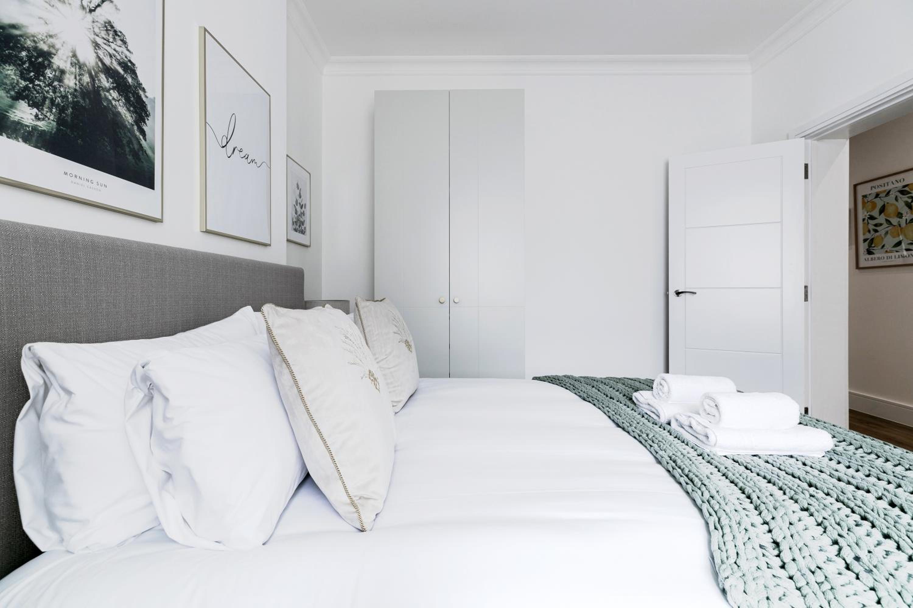 Stylish Apartments - Hyde Park