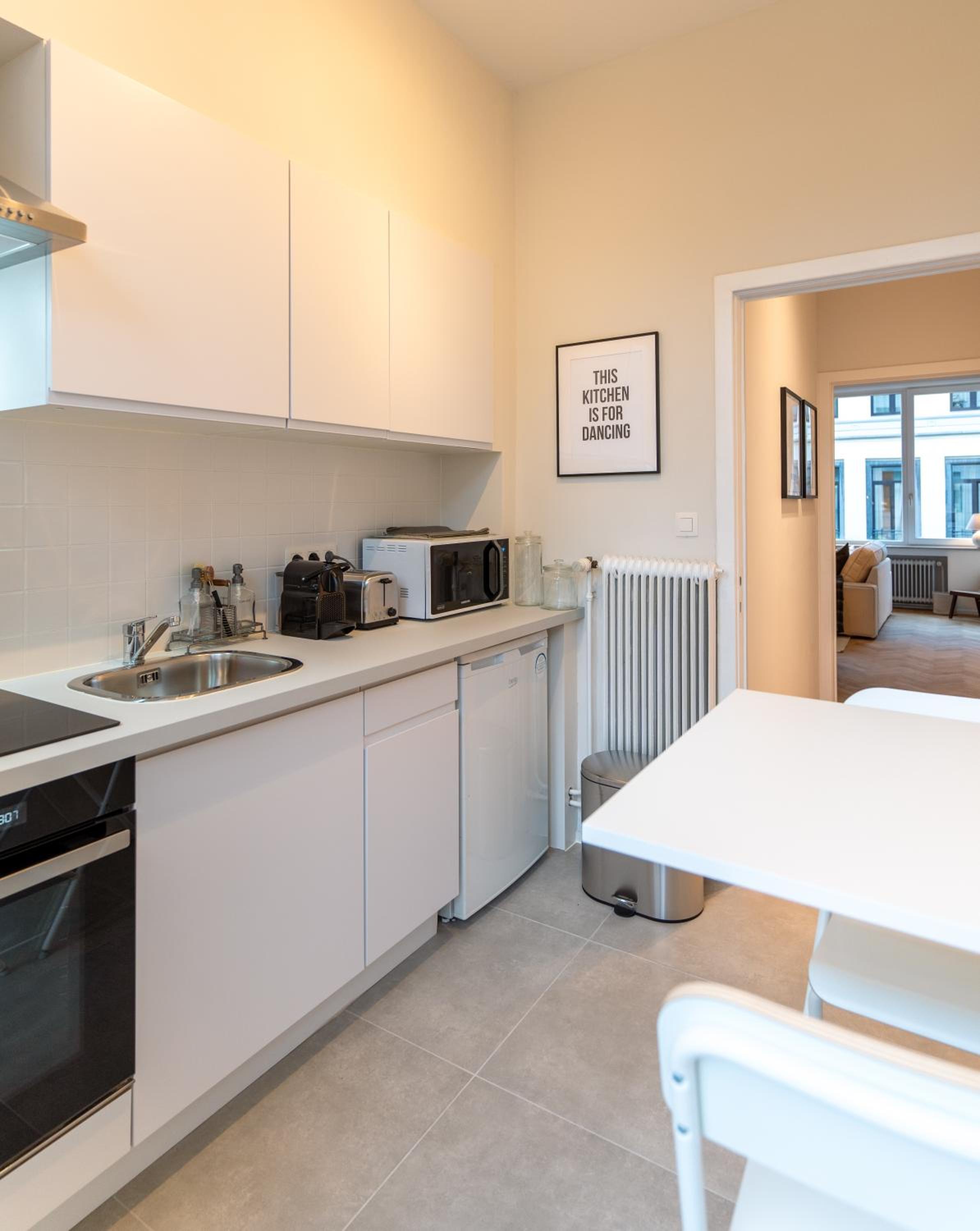 Magnifique appartement - Quartier Louise!