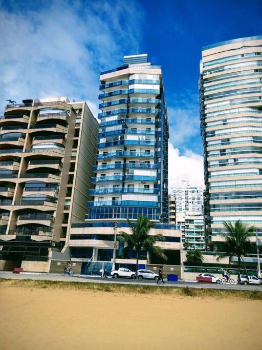 Prédio Frente Mar Praia da Costa 08