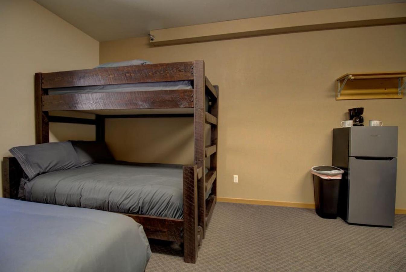 Minnesota Lake Home Getaway Studio Style Room view 3