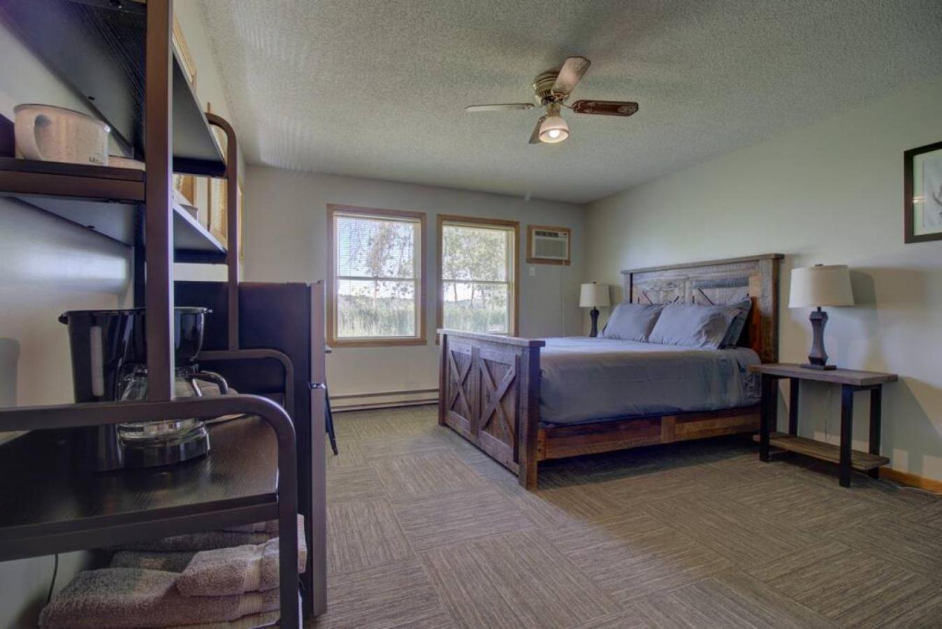 Escape to the Tranquil Beauty at Spitzer Lake