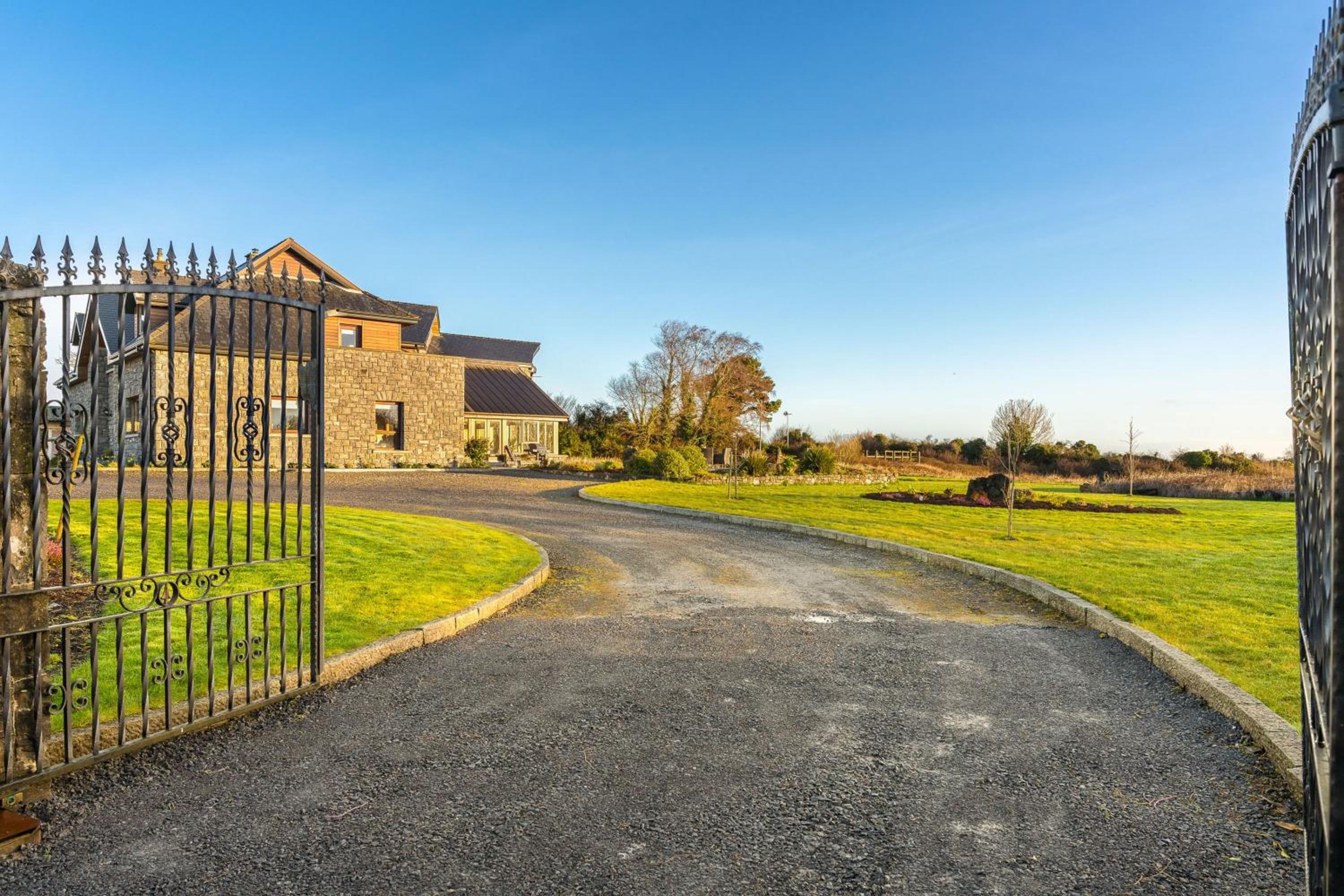 Property 434 - Oughterard view 3