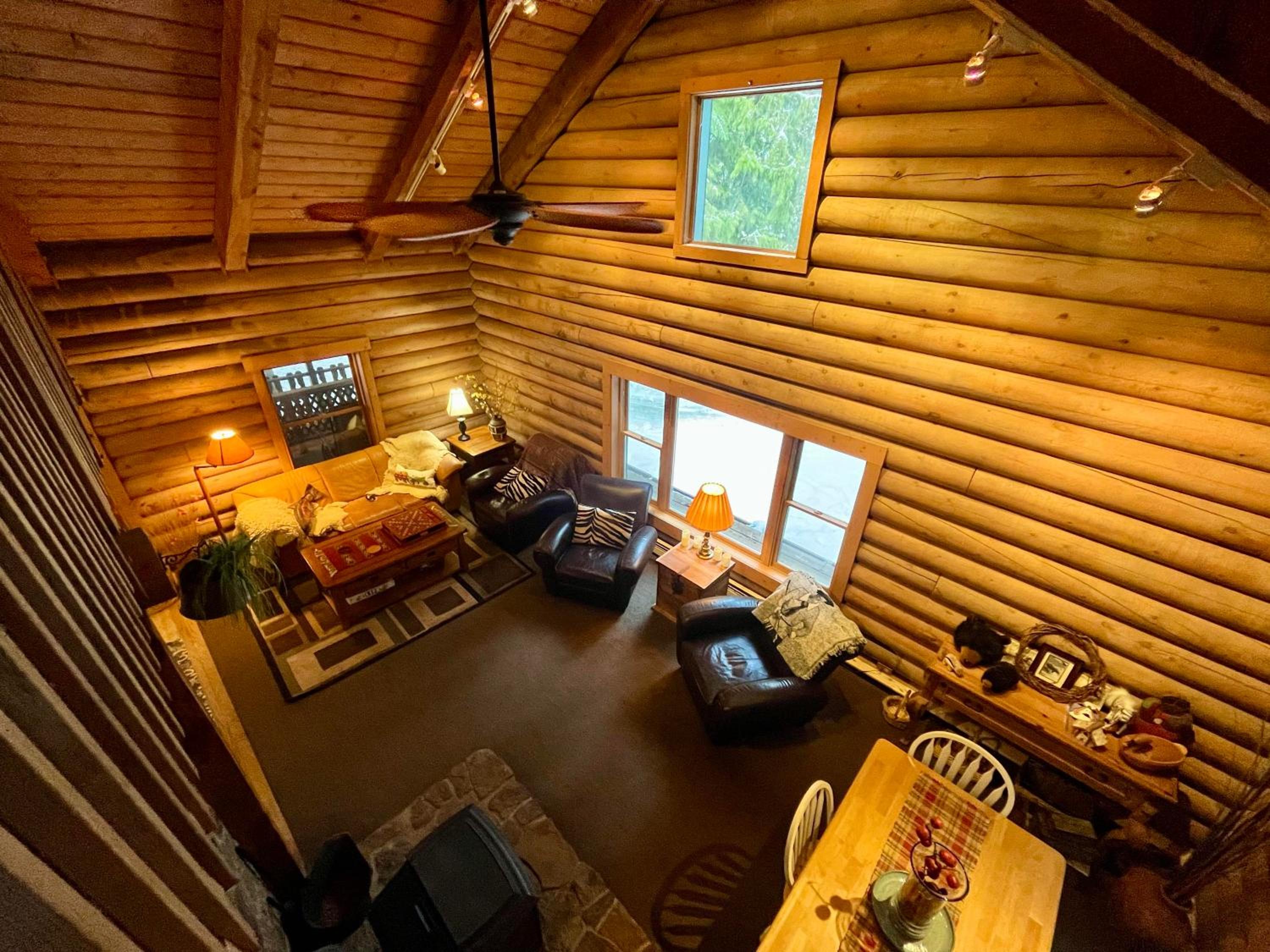 Private Two-Cabin Retreat Near Silverwood Theme Park - Sleeps 15 view 4