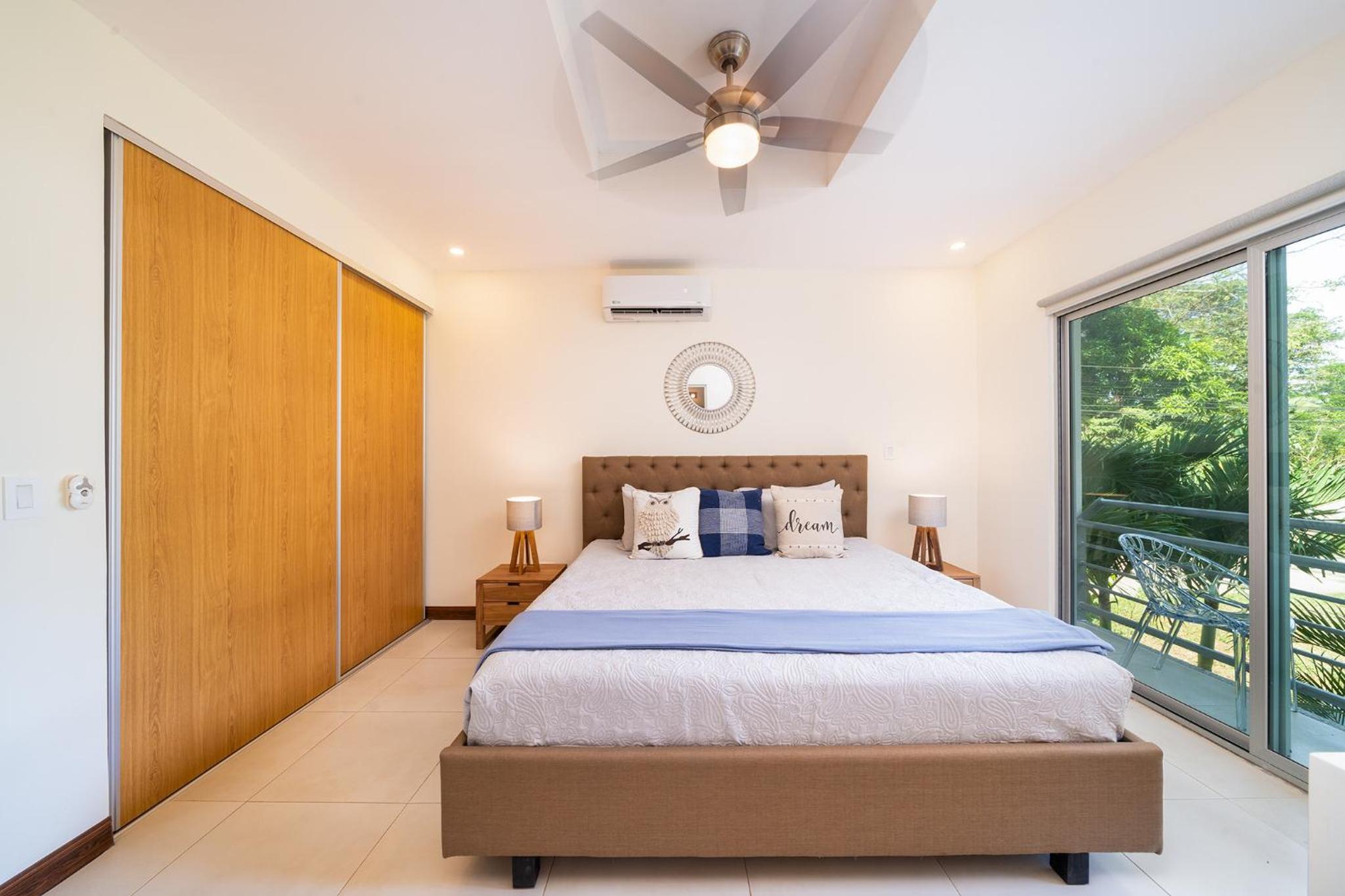 Condo Casa Blanca 6 - modern 2BR,2BA near to Beach & Town