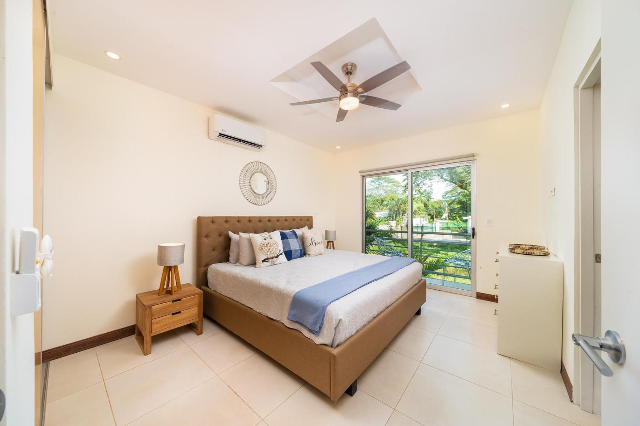 Condo Casa Blanca 6 - modern 2BR,2BA near to Beach & Town