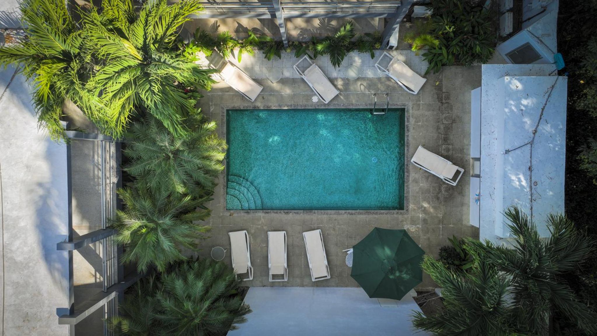 Condo Casa Blanca 6 - modern 2BR,2BA near to Beach & Town