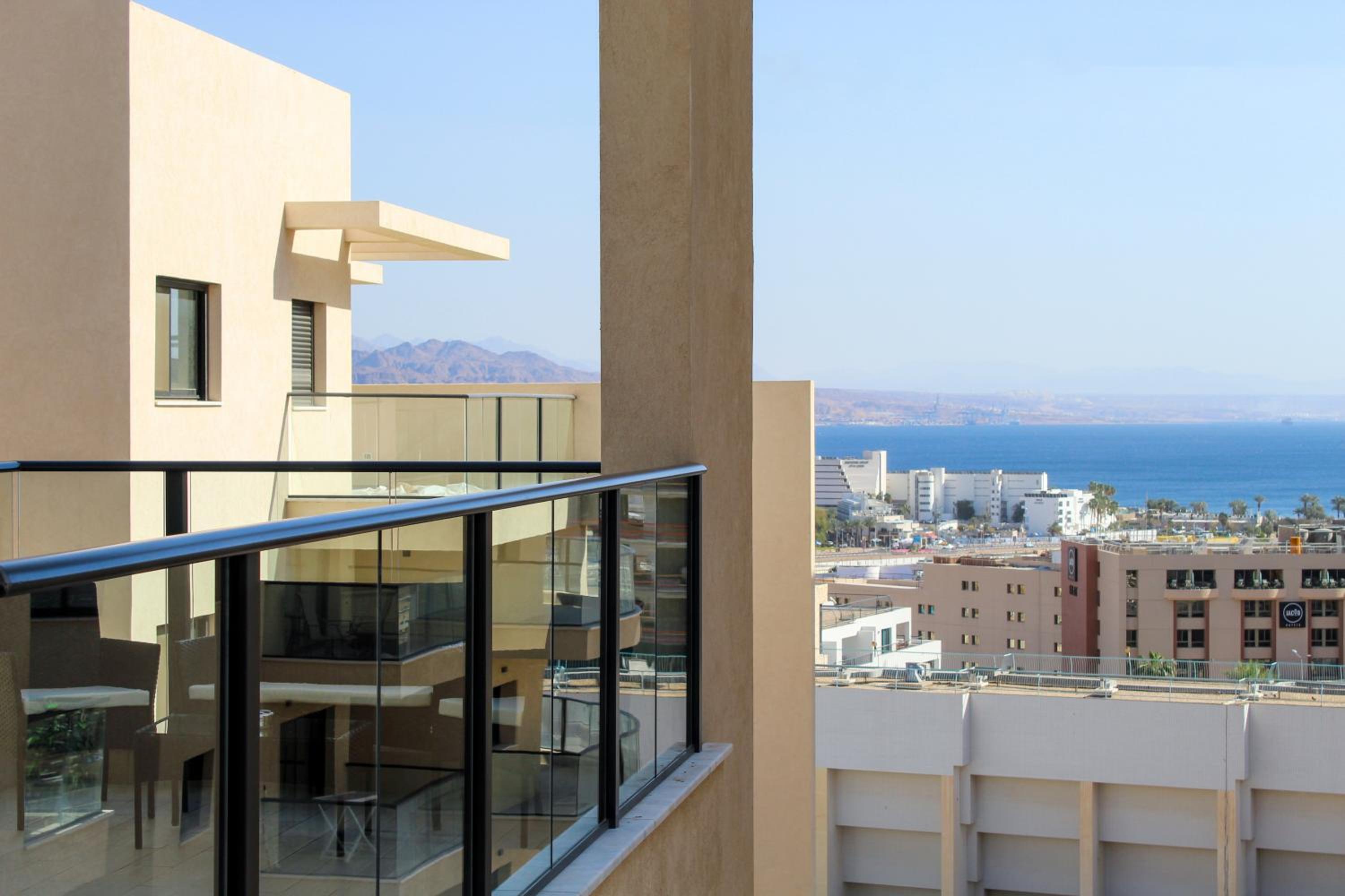 Luxury Suite Apartment #43 By Hashdera Eilat view 4