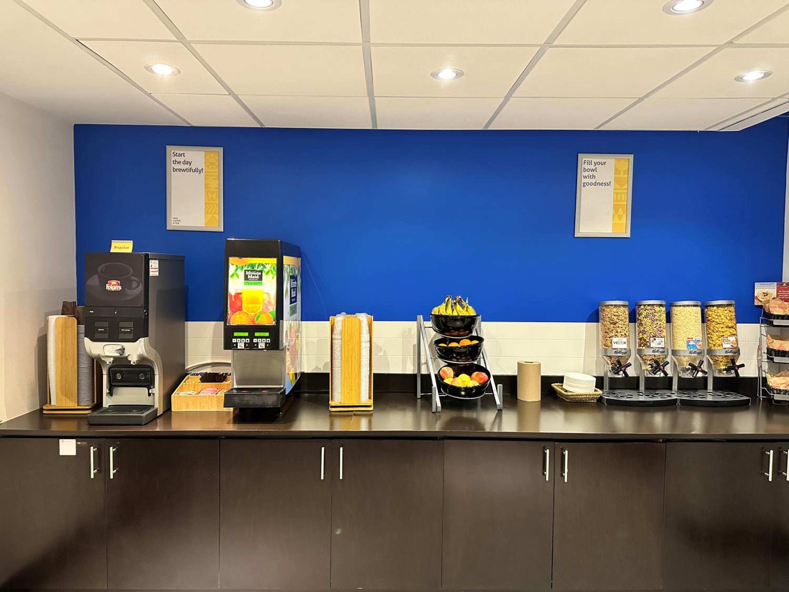 North Bay Vacations - Days Inn Suites by Wyndham North Bay Downtown - Property Image 25