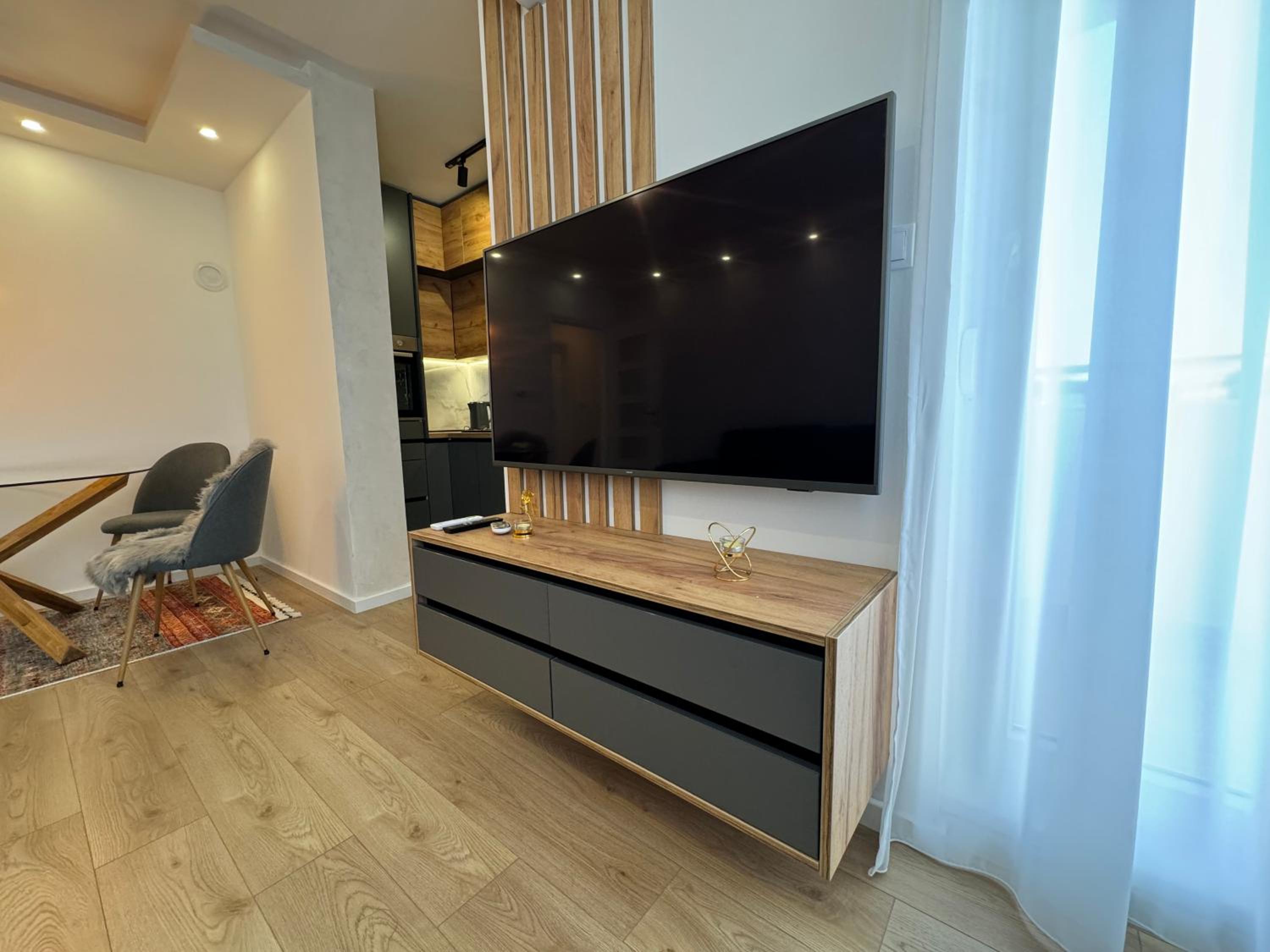 Apartment Premium Deny
