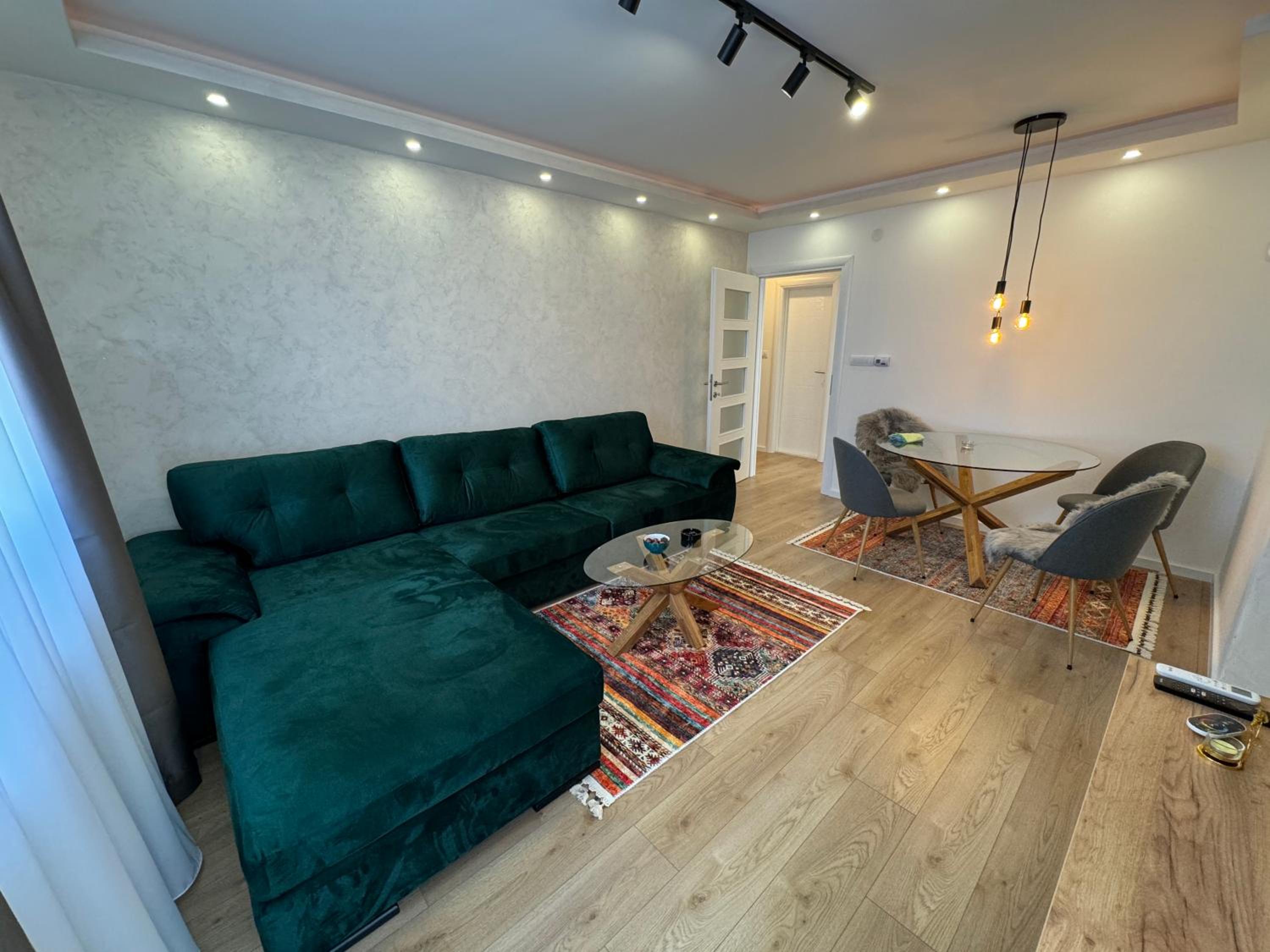 Apartment Premium Deny