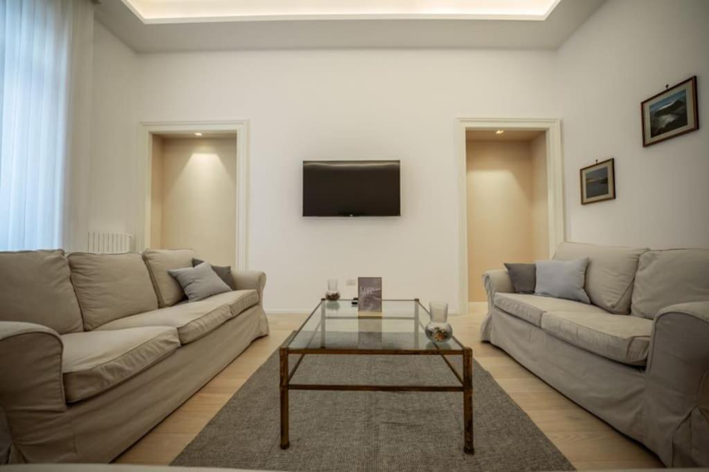 Luxury apartment in Naples