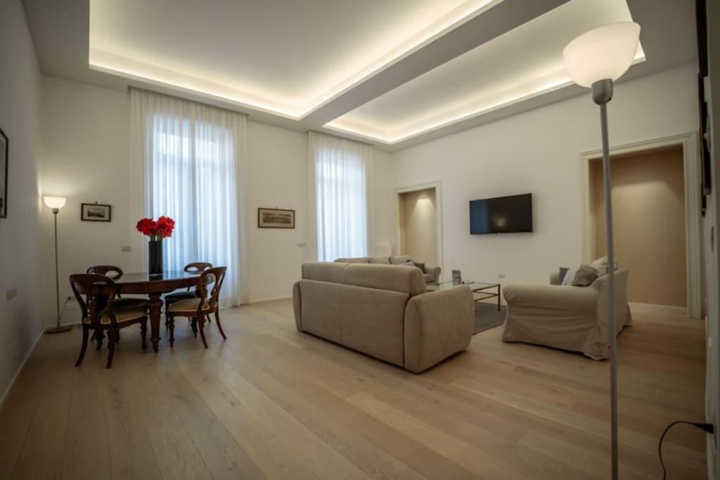 Luxury apartment in Naples