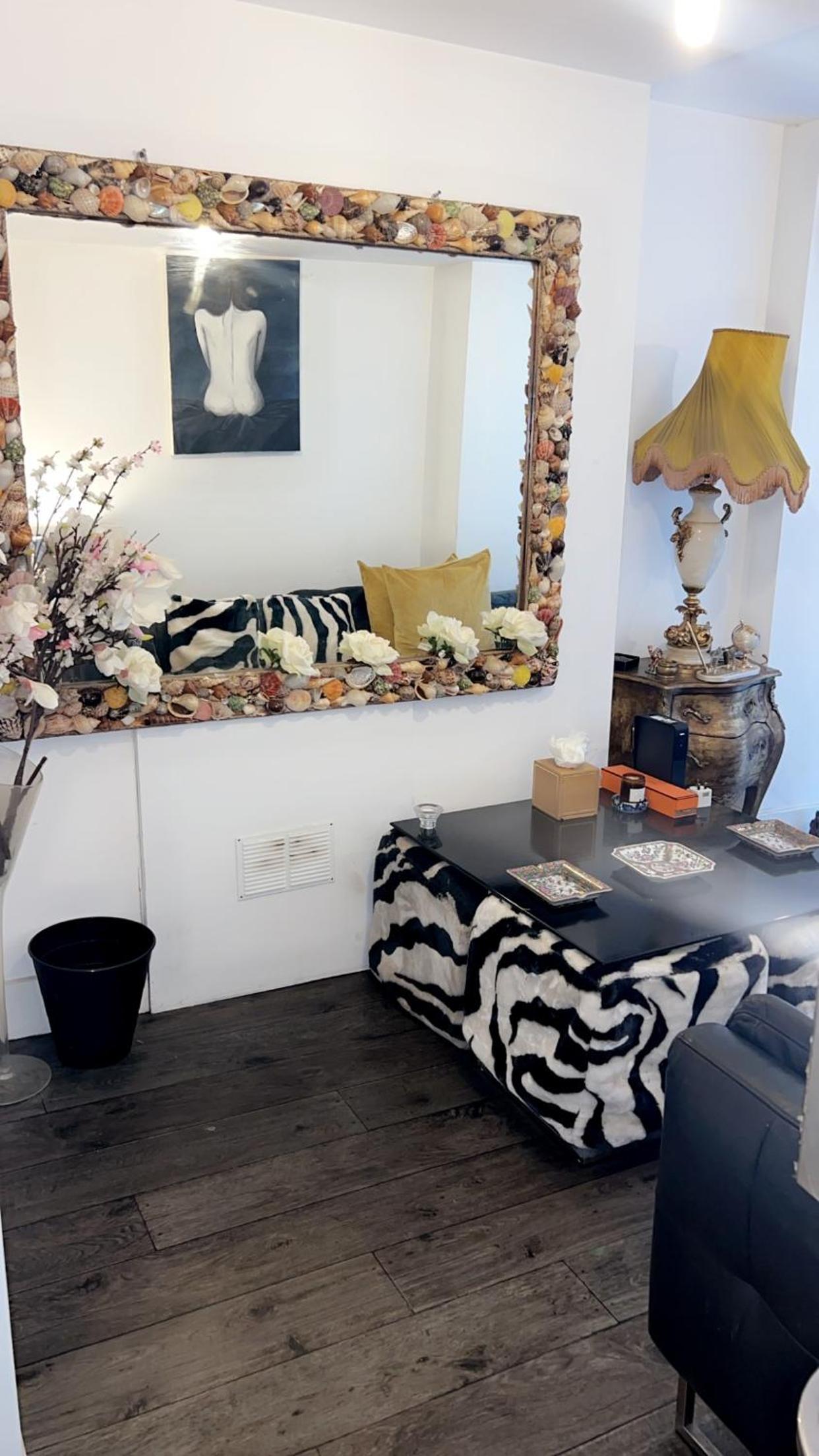 Deluxe Garden Apartment