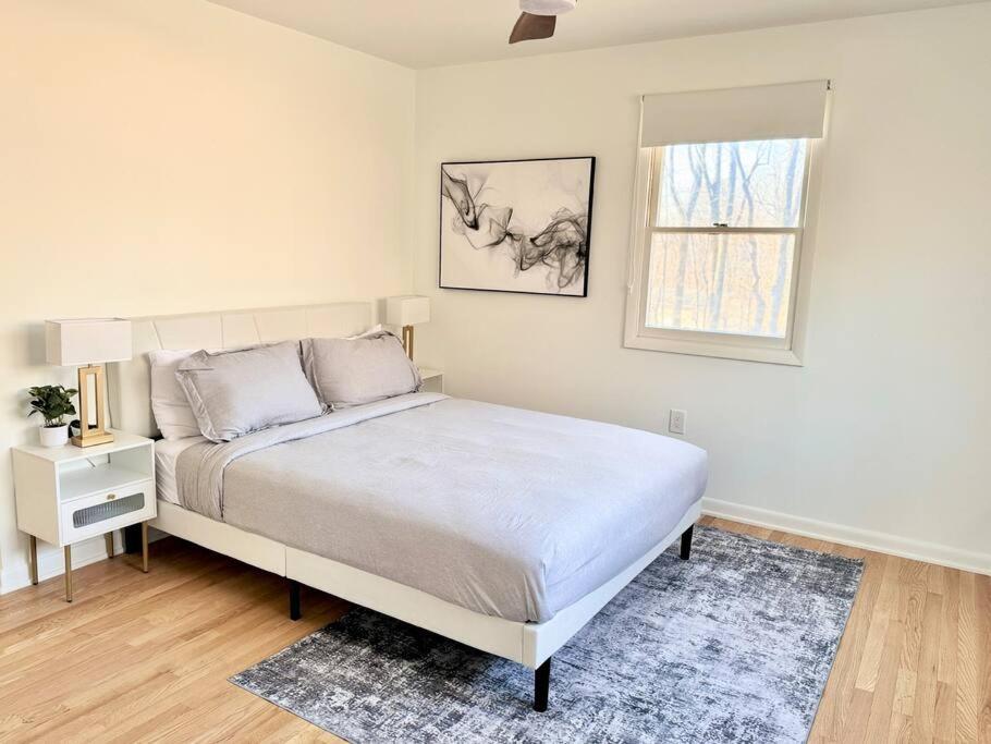 Veda Vista - Newly renovated - Rustic Modern Home view 5