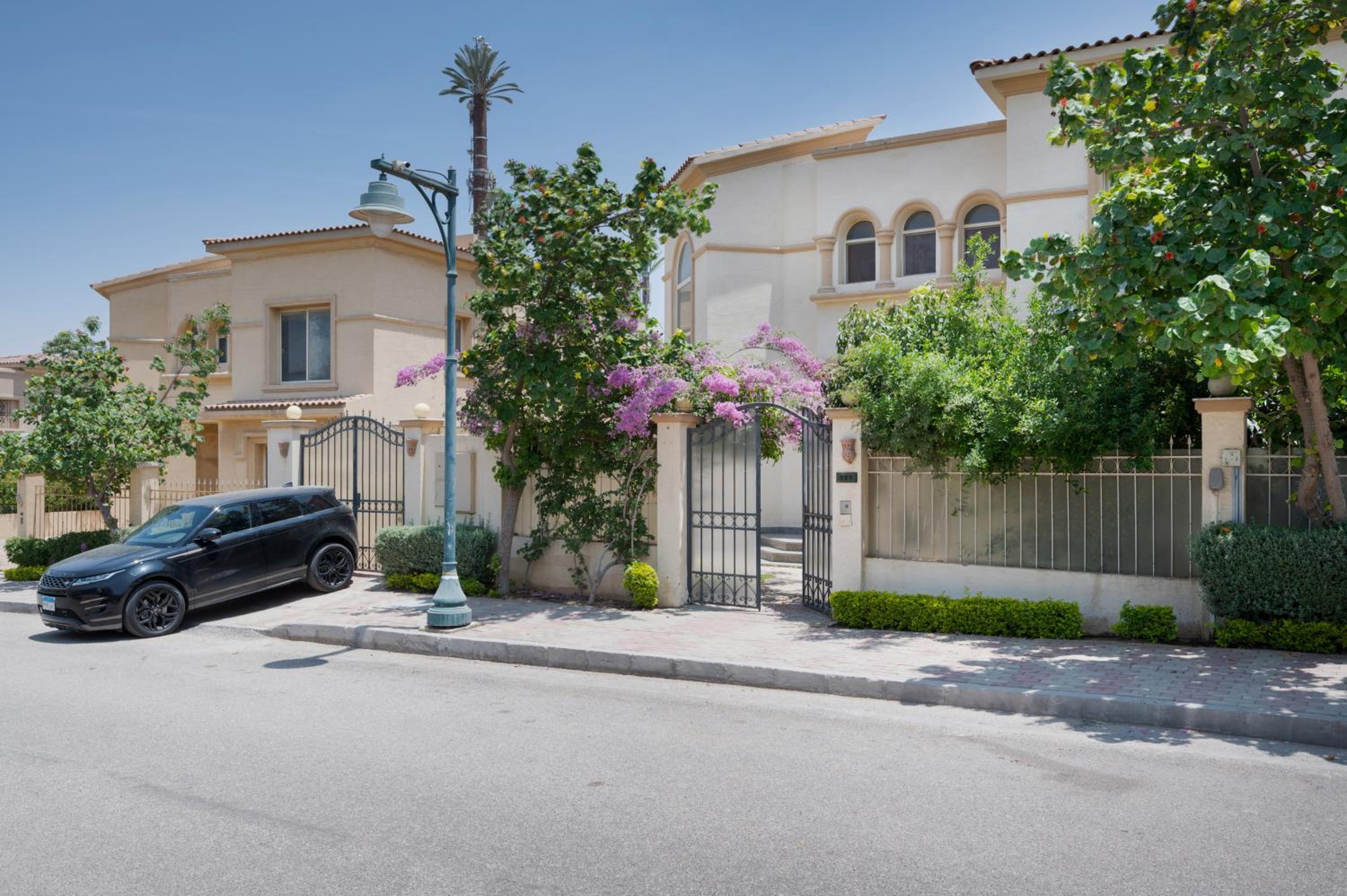 Zyra Luxury villa with pool and Jacuzzi in New Cairo