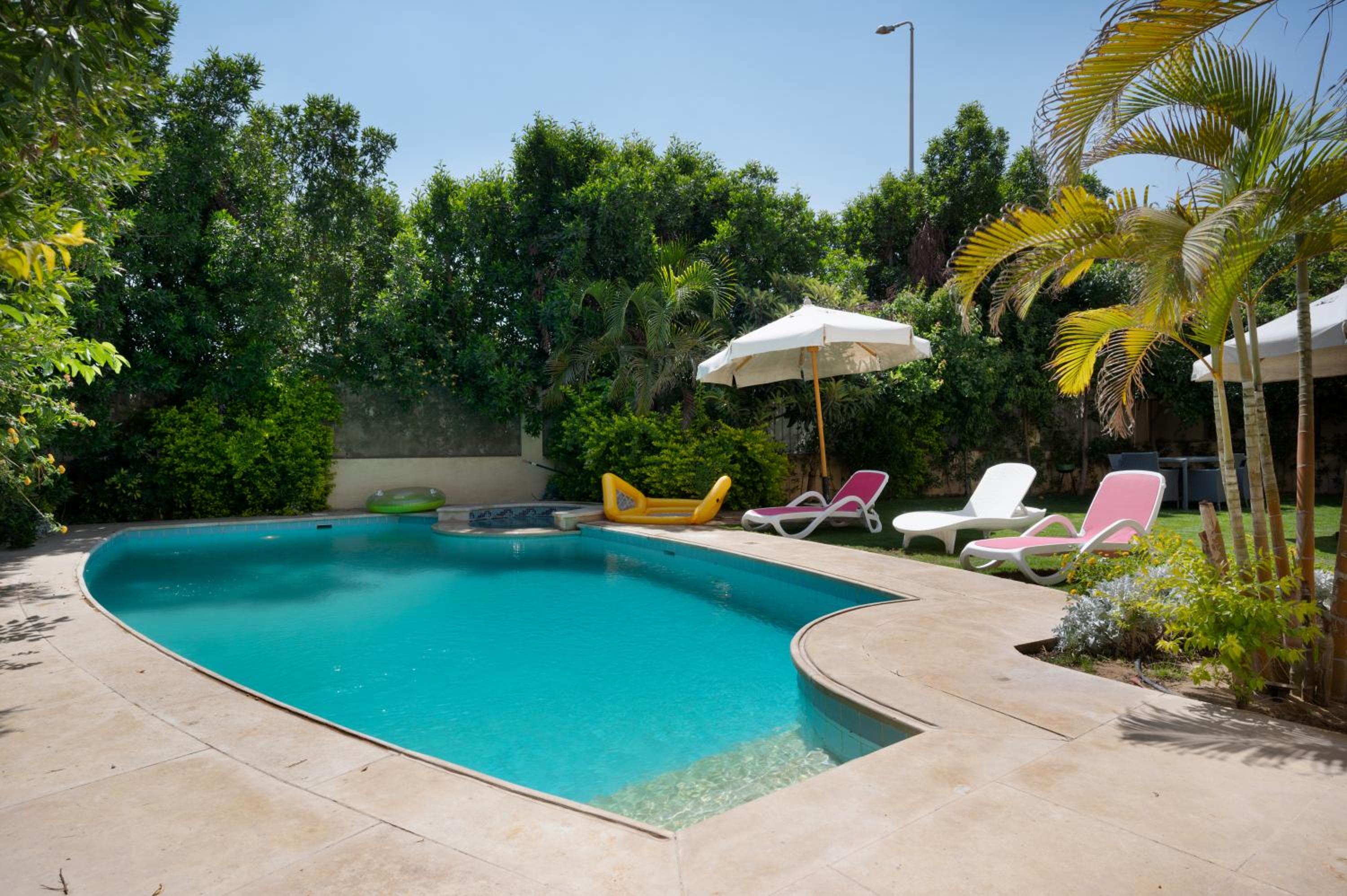 Zyra Luxury villa with pool and Jacuzzi in New Cairo