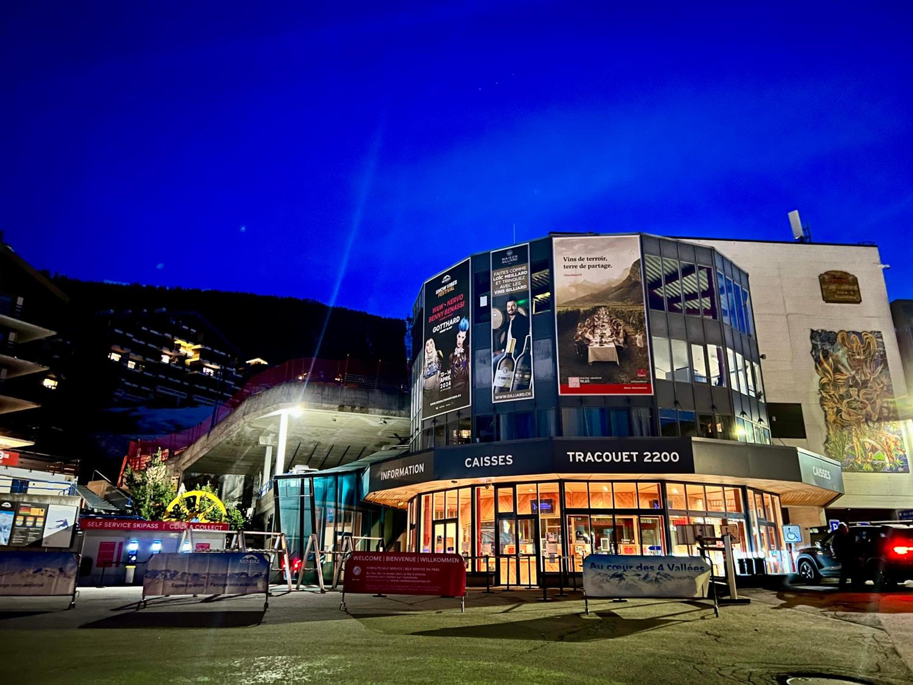 Vincenzo appart, Studio Confortable à Nendaz, accès Direct au Télécabine de Tracouet et Parking Souterrain Inclus