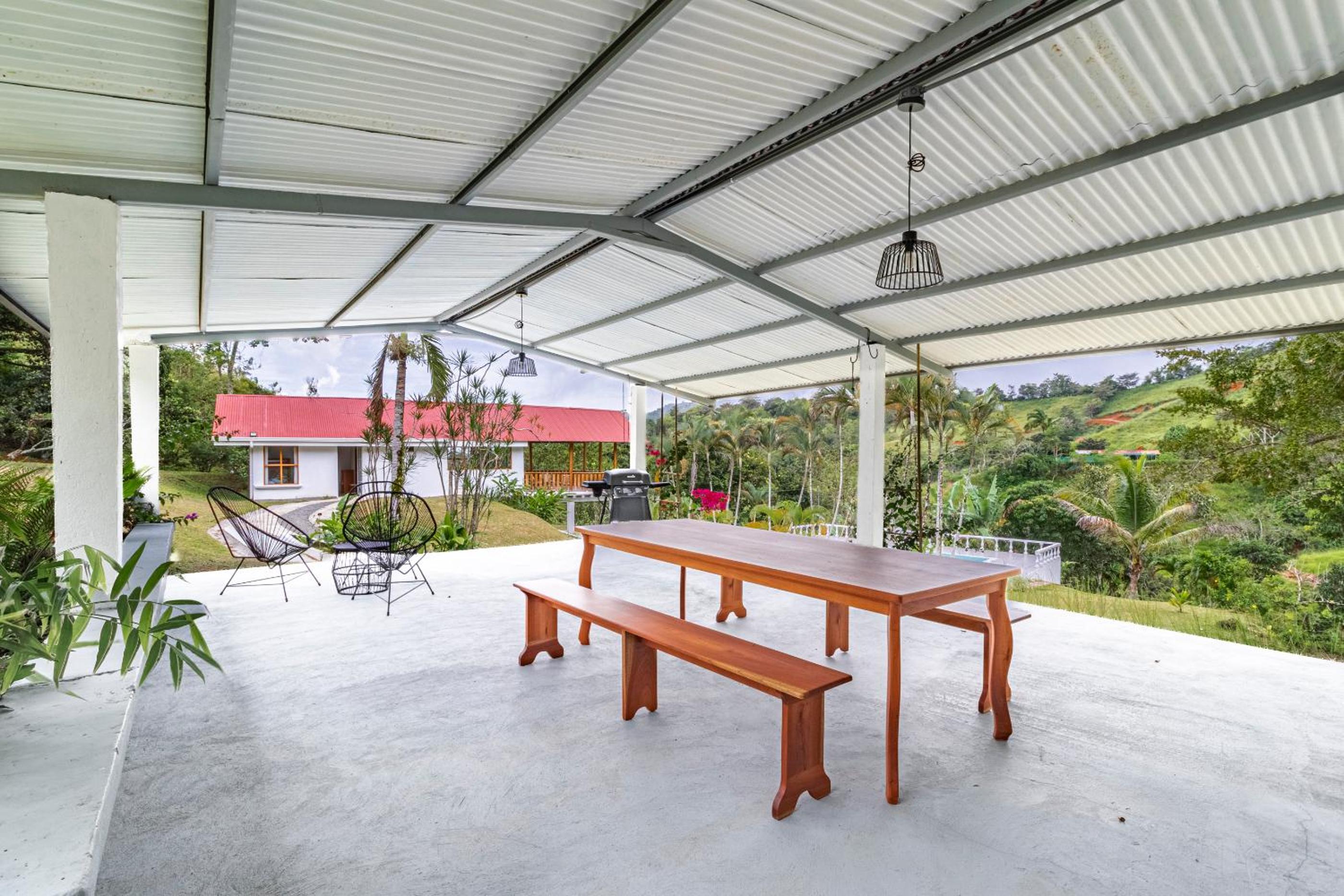 Finca Mango - 40 acre paradise
