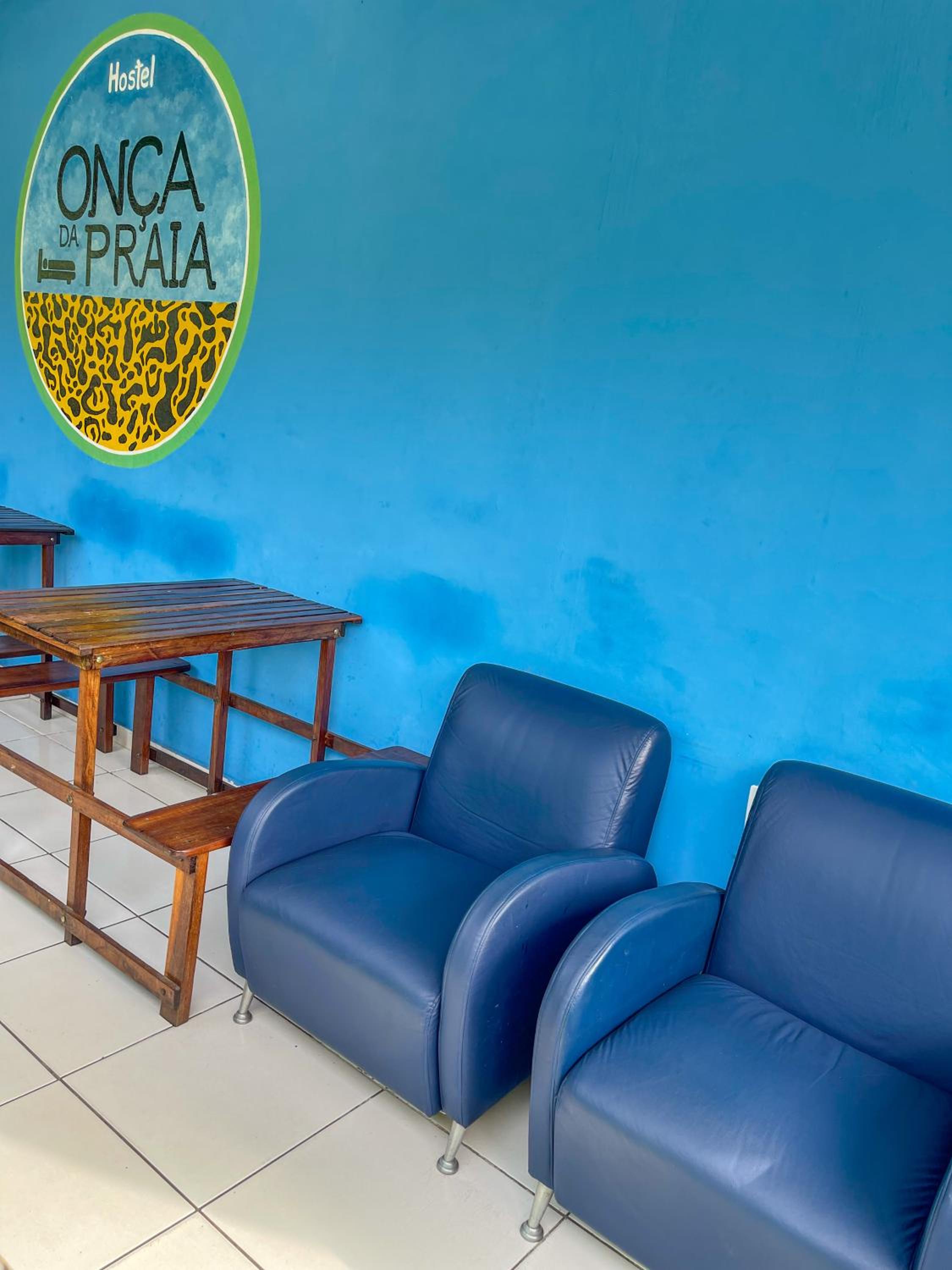 Onça da Praia Hostel